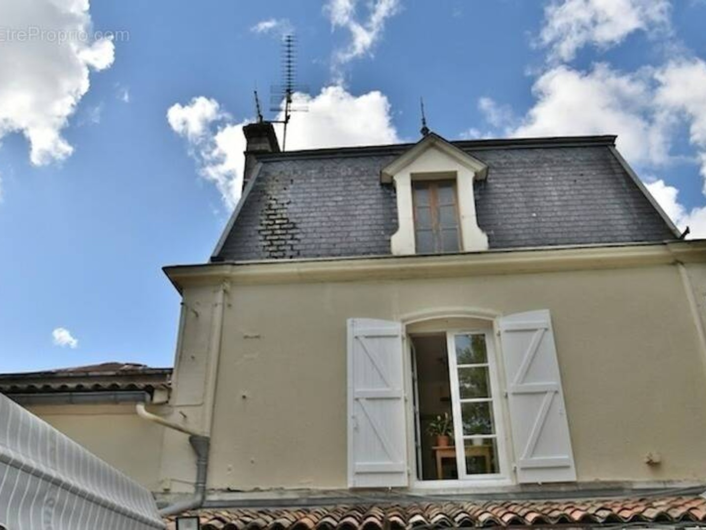 Local/bureau à vendre barbezieux saint hilaire (16)