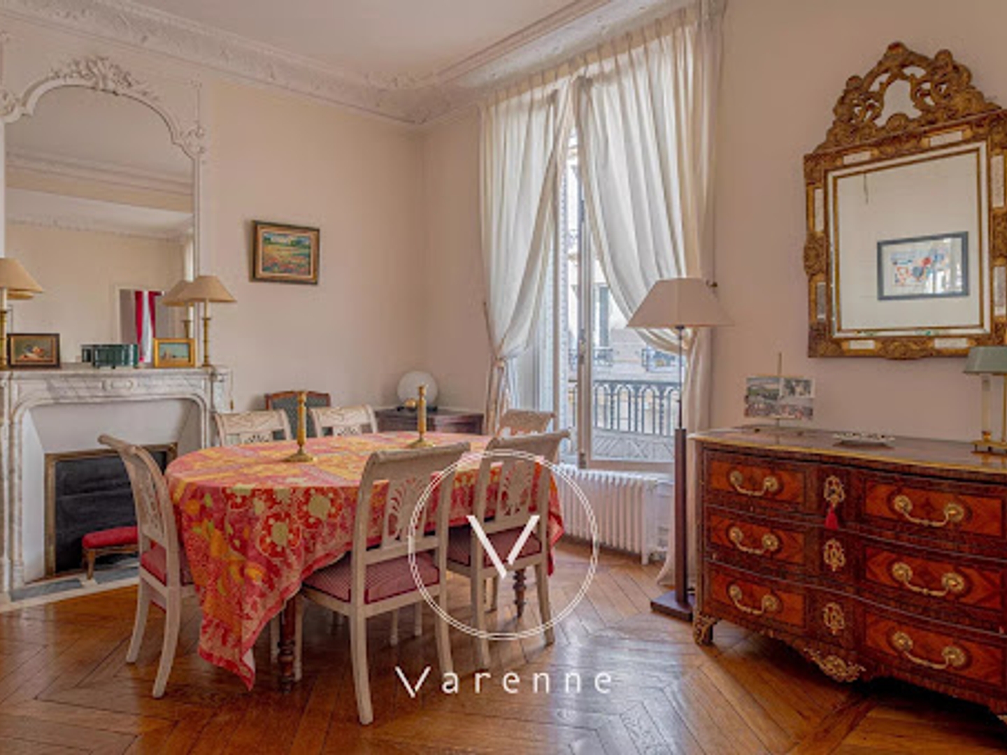 Appartement à vendre - 4 pièces - 82m2 - Paris 7e (75007)