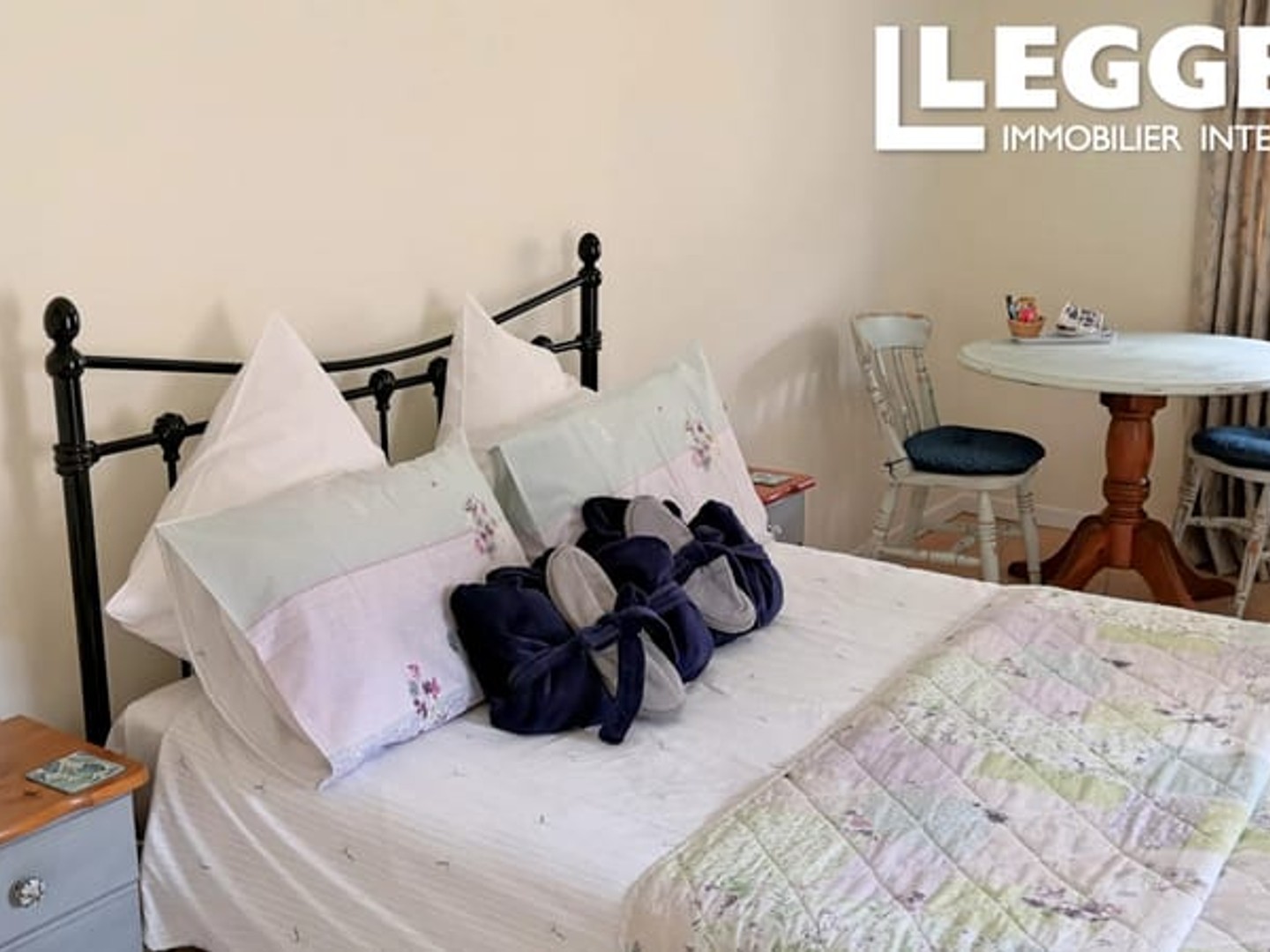 Maison à vendre - 9 pièces - 249m2 - Ginoles (11500)