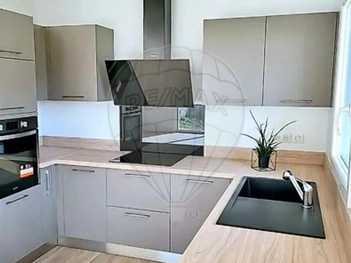 Maison à vendre - 4 pièces - 104m2 - Montanges (01200)