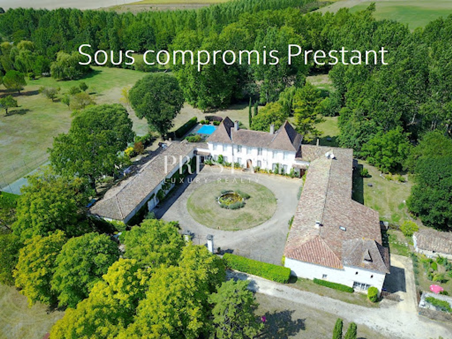 Propriété 18 pièces 810 m²