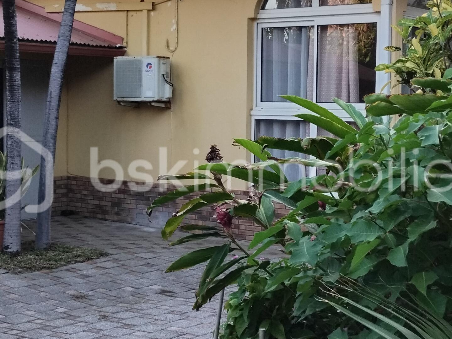 Maison à vendre - 6 pièces - 160m2 - Saint-Pierre (97410)