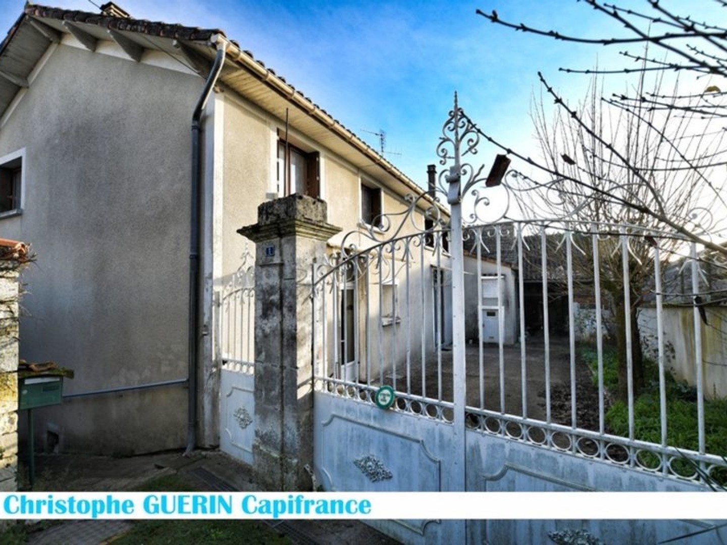 Maison à vendre 8 pièces proche de MONTIGNAC CHARENTE (16)