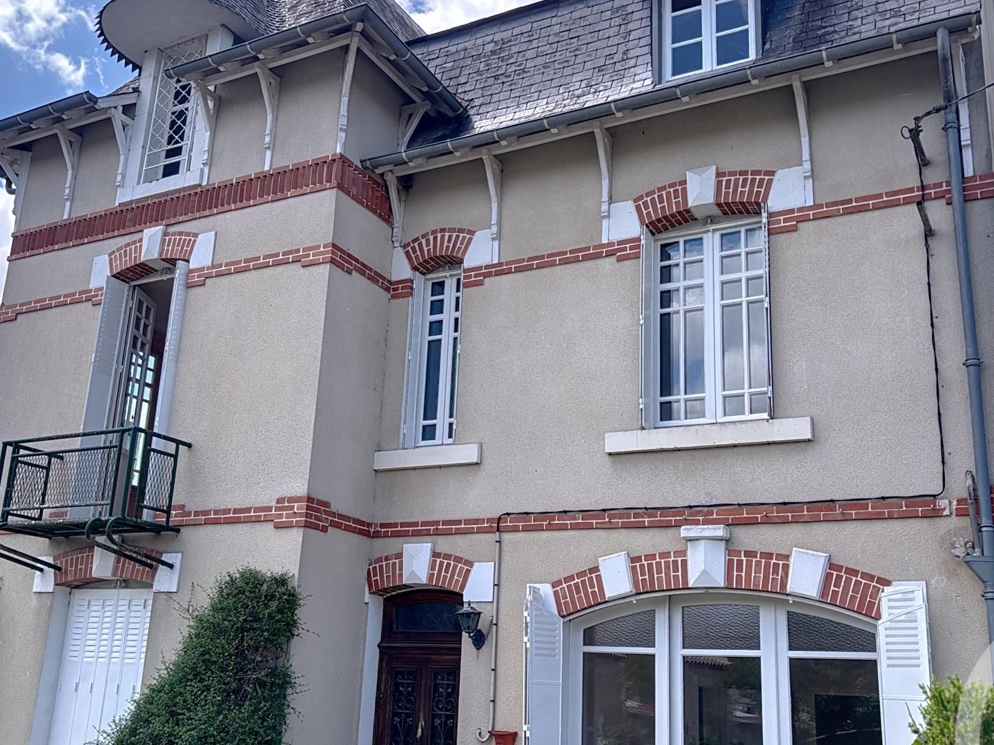 Maison 7 pièces 235 m²