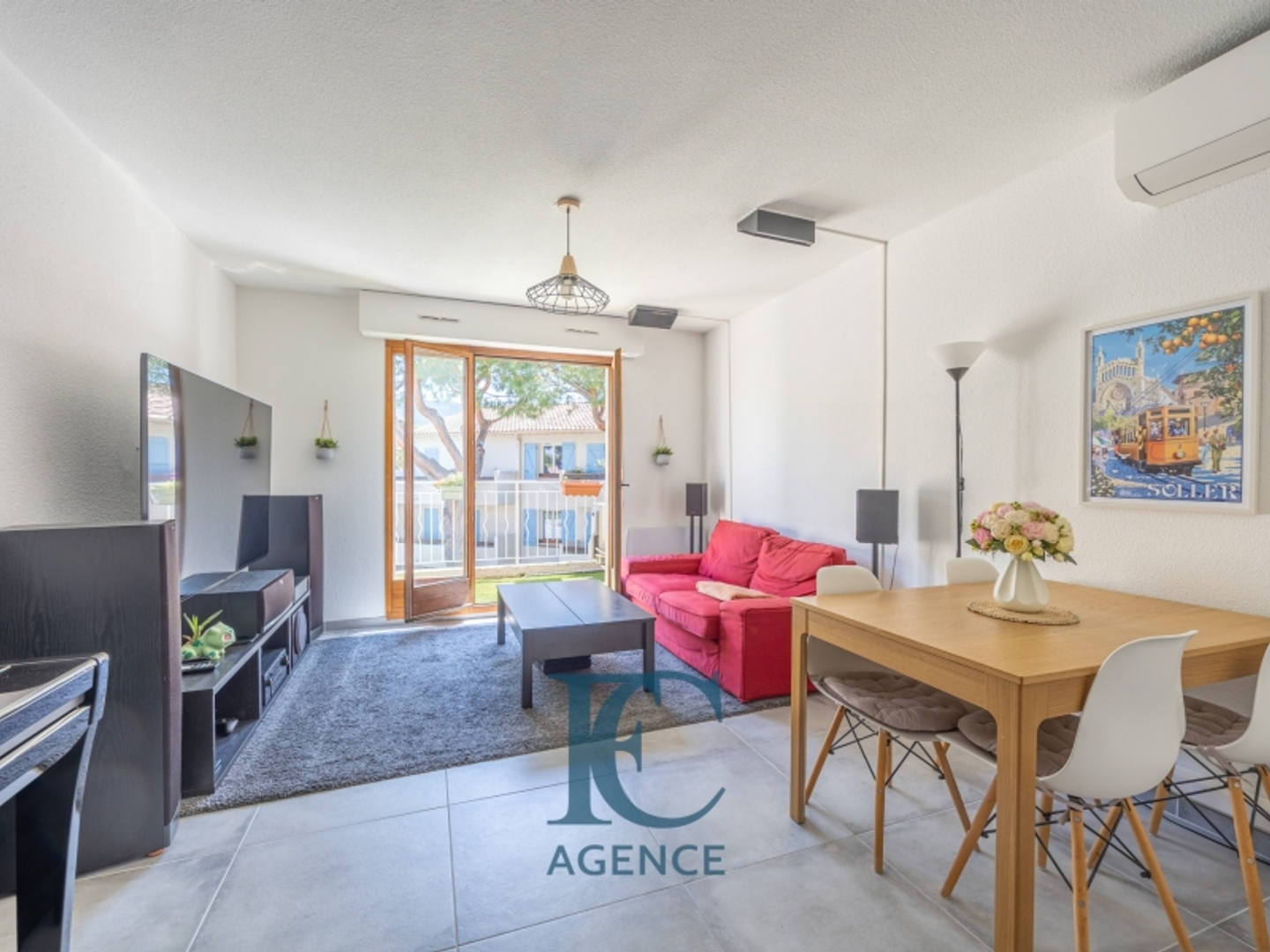 Appartement à vendre - 3 pièces - 63m2 - Saint-Cyr-Sur-Mer (83270)