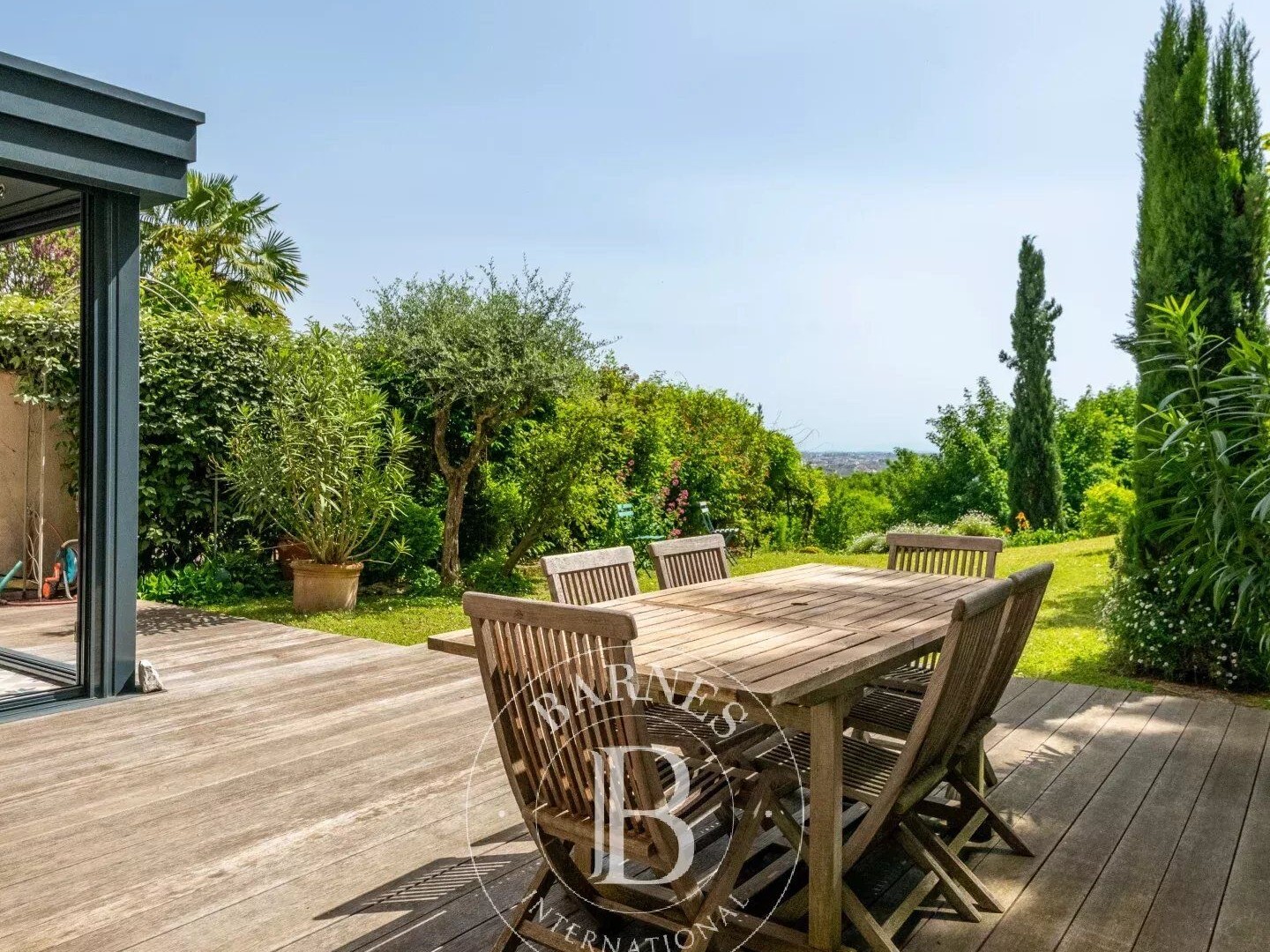 Chemin de Fontanières - Appartement de 112,25 m² - Jardin de 220 m² - 2 / 3 Chambres
