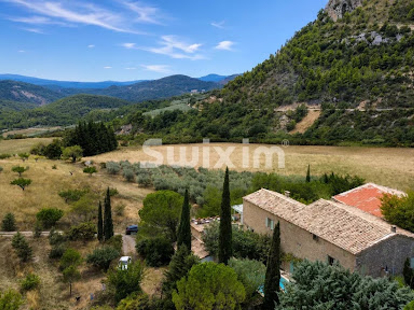 Maison 12 pièces 460 m²
