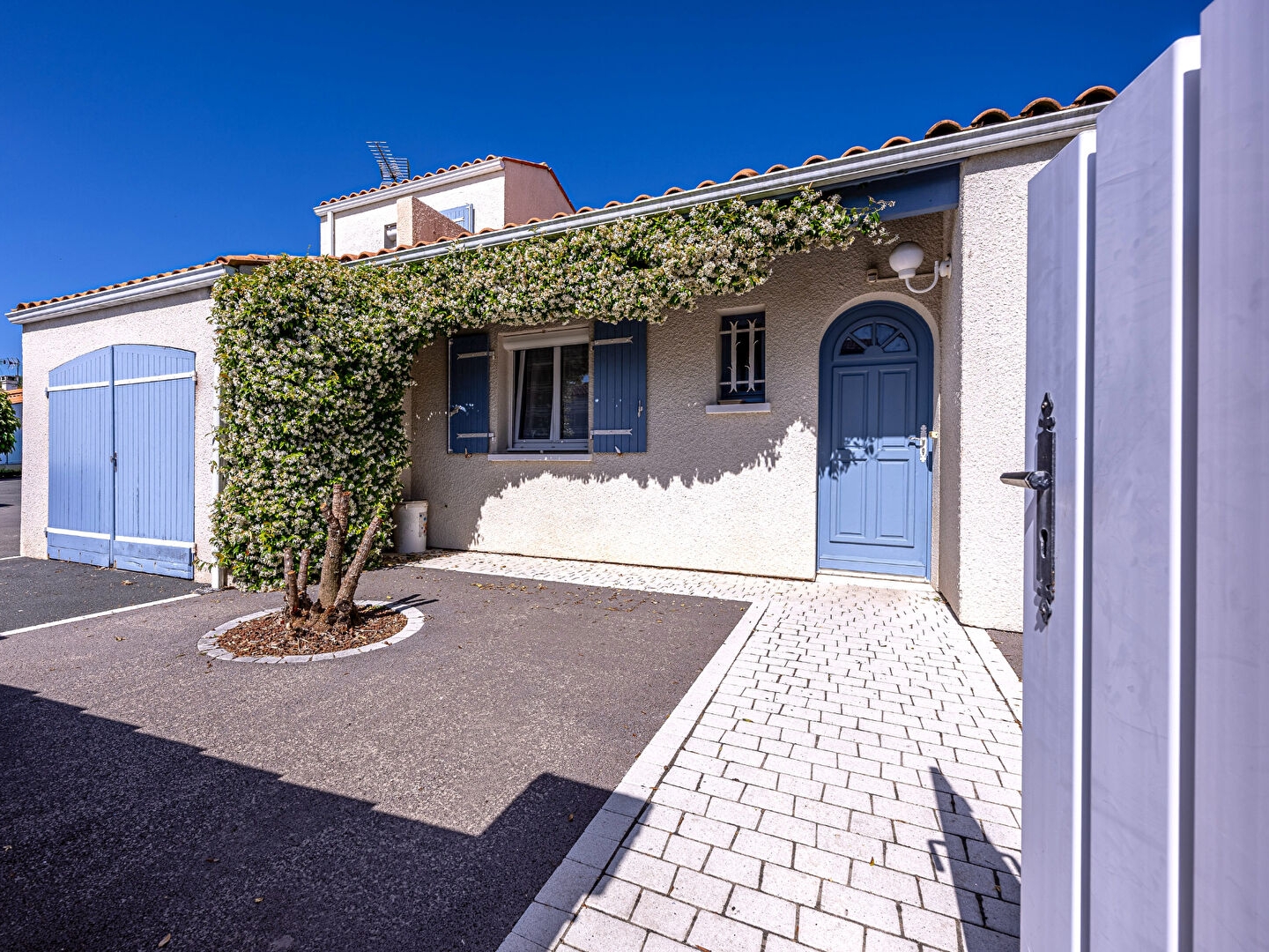 Maison à vendre - 4 pièces - 150m2 - Périgny (17180)