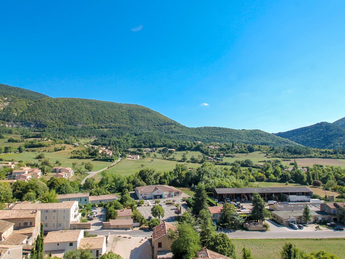 Maison à vendre - 5 pièces - 90m2 - Montbrun-Les-Bains (26570)