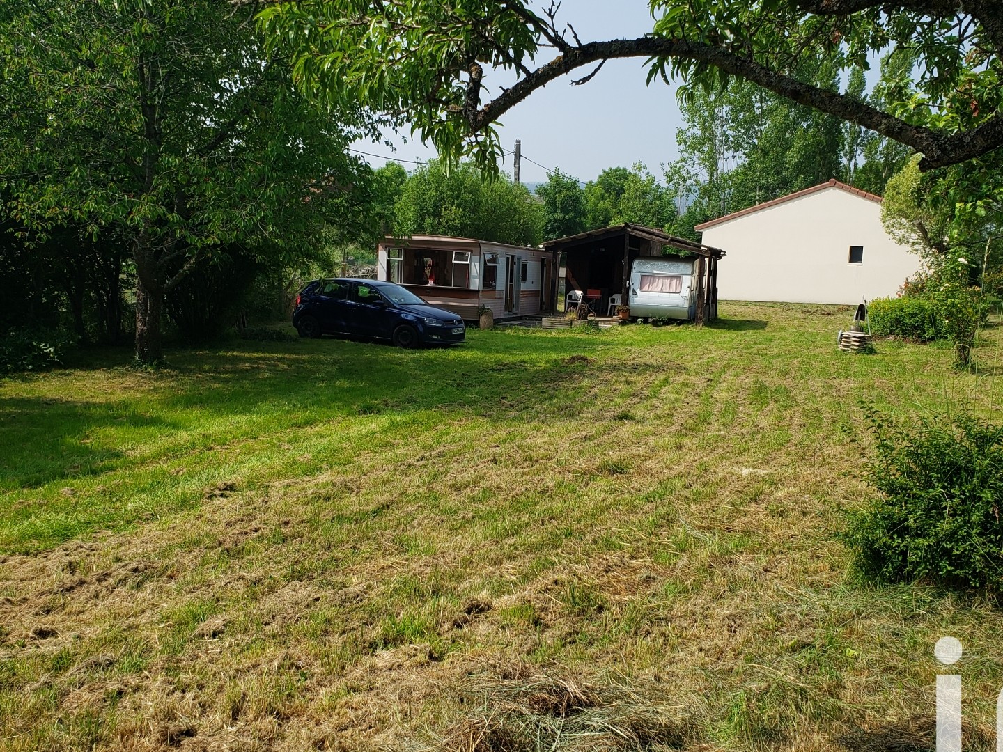 Terrain 1500 m²