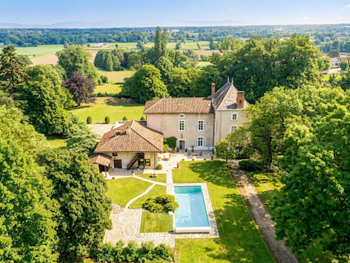Château 20 pièces 664 m²