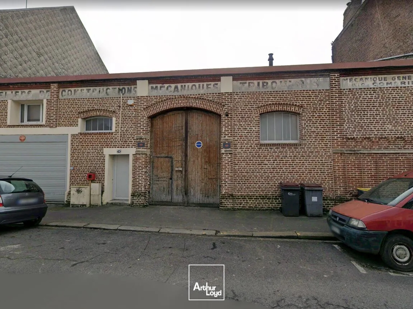 A VENDRE - LOCAUX D'ACTIVITÉ - 622 M2 - SAINT-QUENTIN