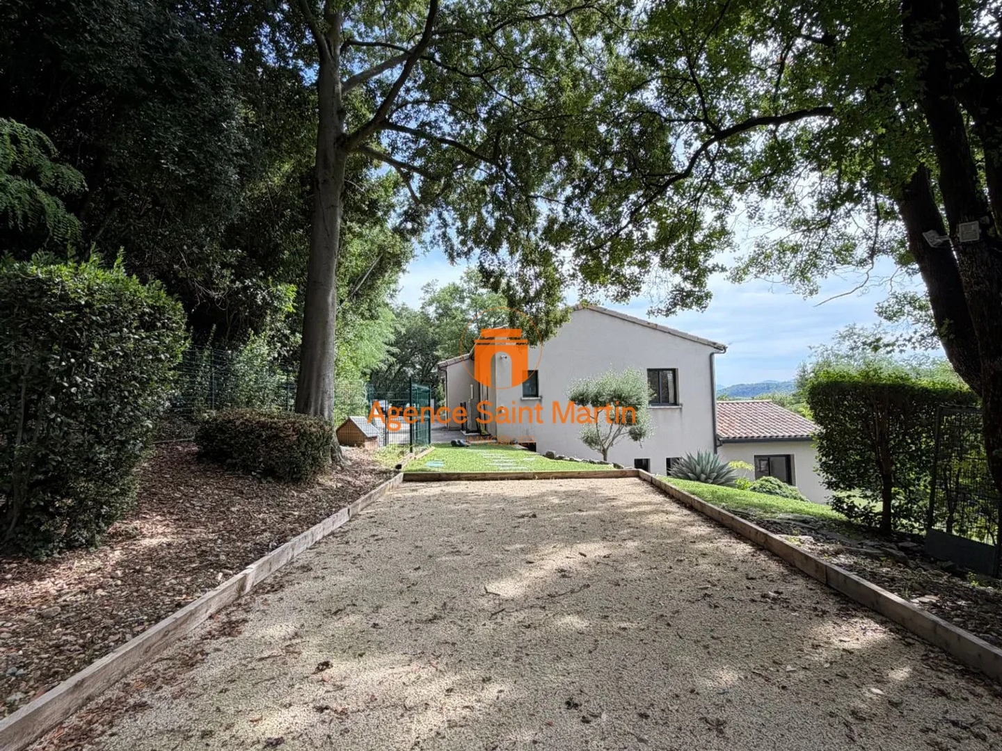 Maison à vendre - 6 pièces - 169m2 - Montélimar (26200)