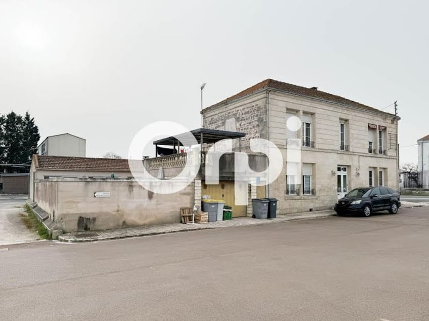 Locaux à vendre - 320m2 - Rochefort (17300)