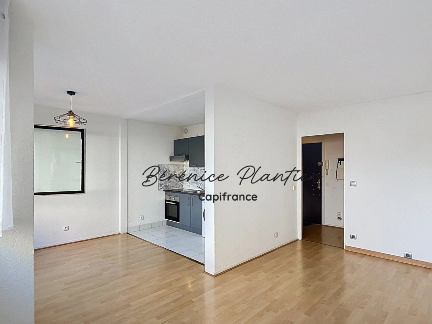 Appartement à vendre - 2 pièces - 50m2 - Saint-Julien-En-G... (74160)