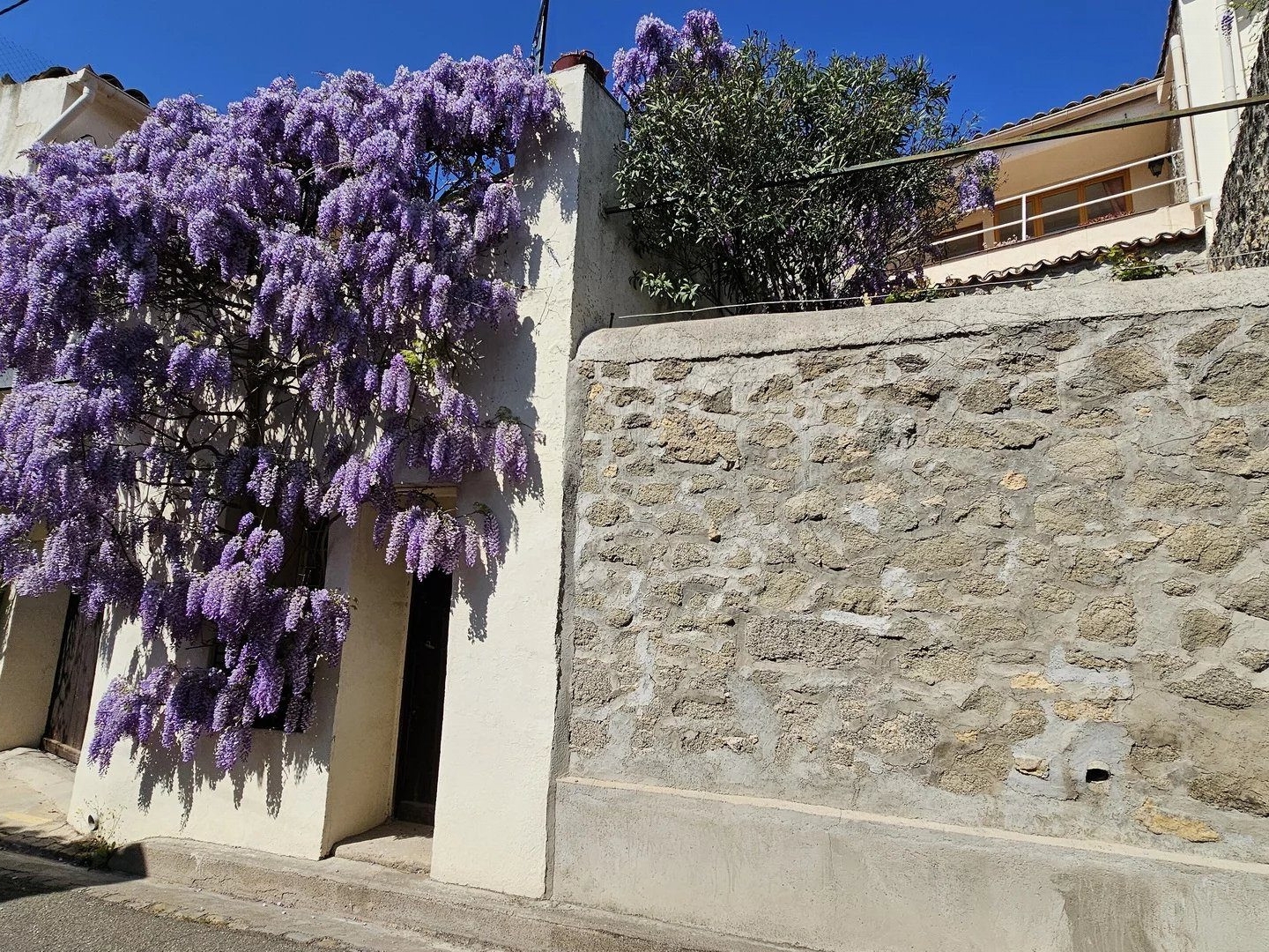Maison à vendre - 7 pièces - 226m2 - Servian (34290)