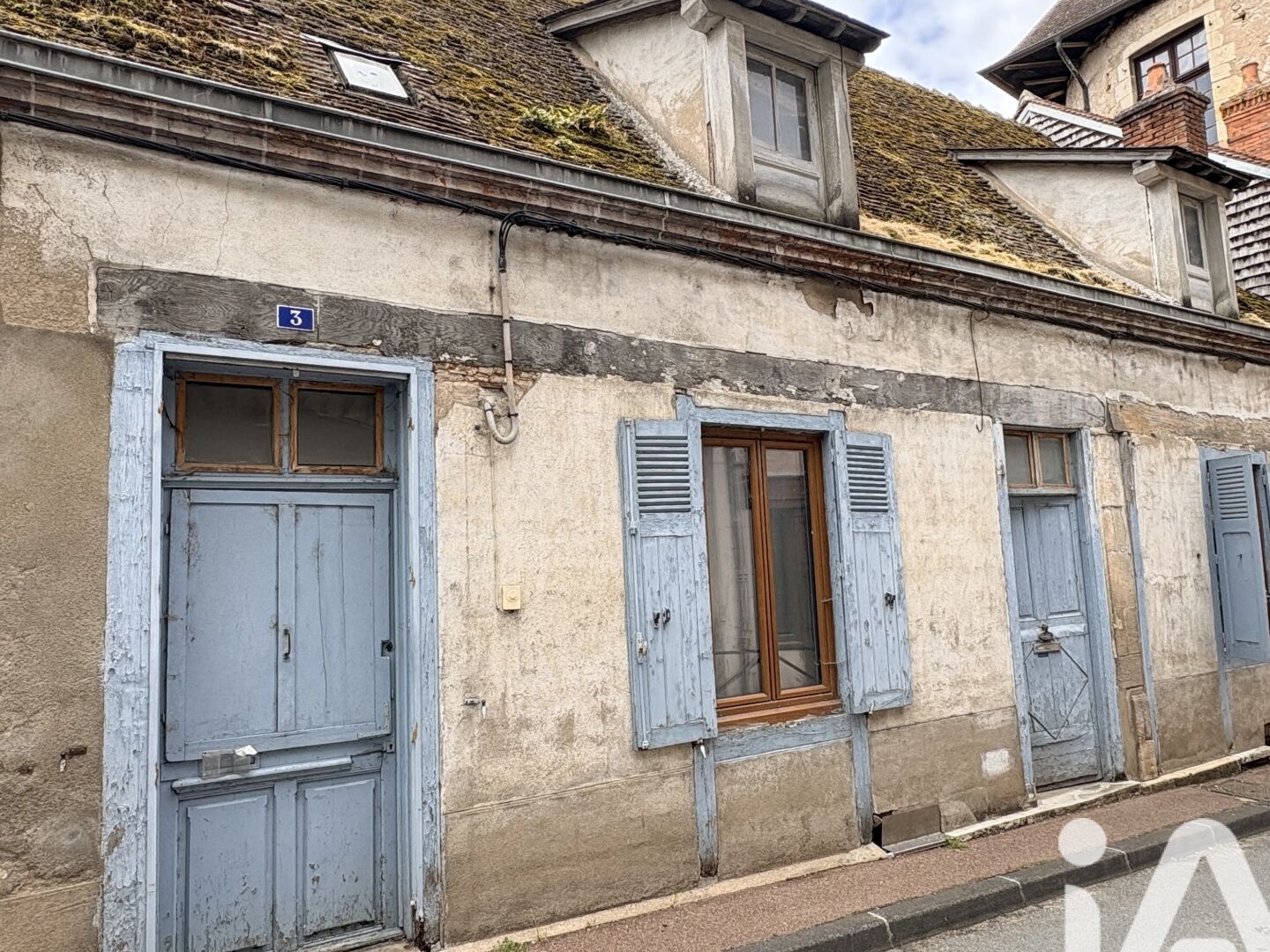 Maison à vendre - 4 pièces - 98m2 - Ainay-Le-Château (03360)