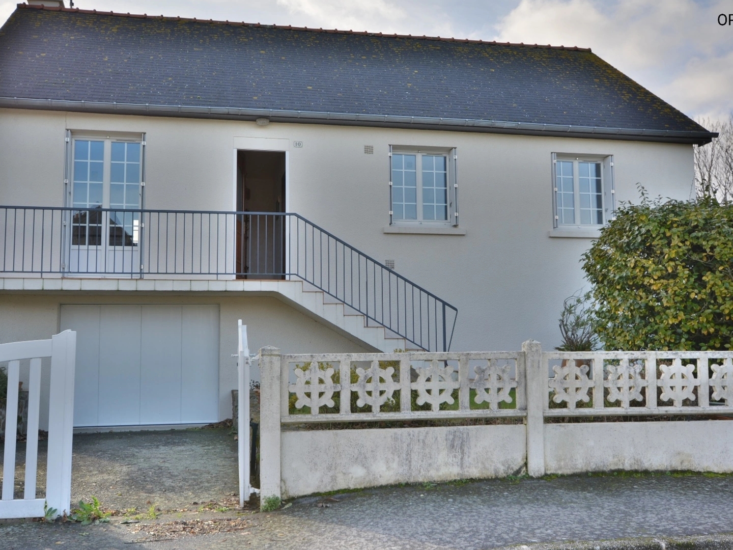 Maison individuelle dans le centre du bourg au calme !