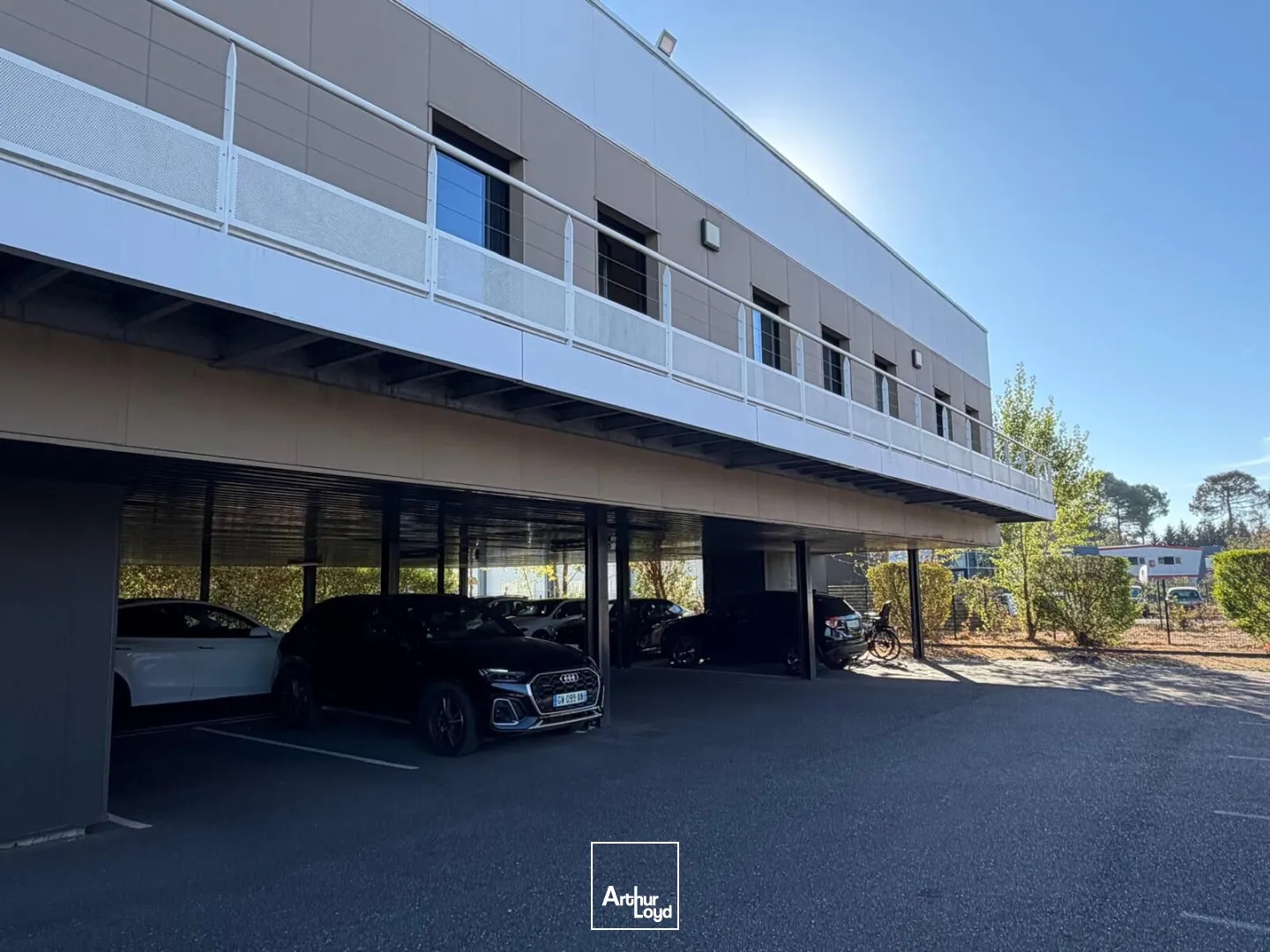 Immeuble à vendre - 1481m2 - Canéjan (33610)