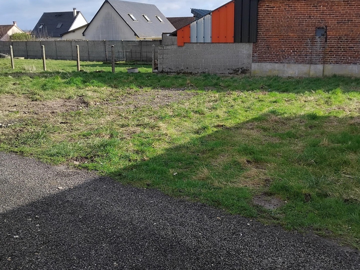 Terrain 300 m²