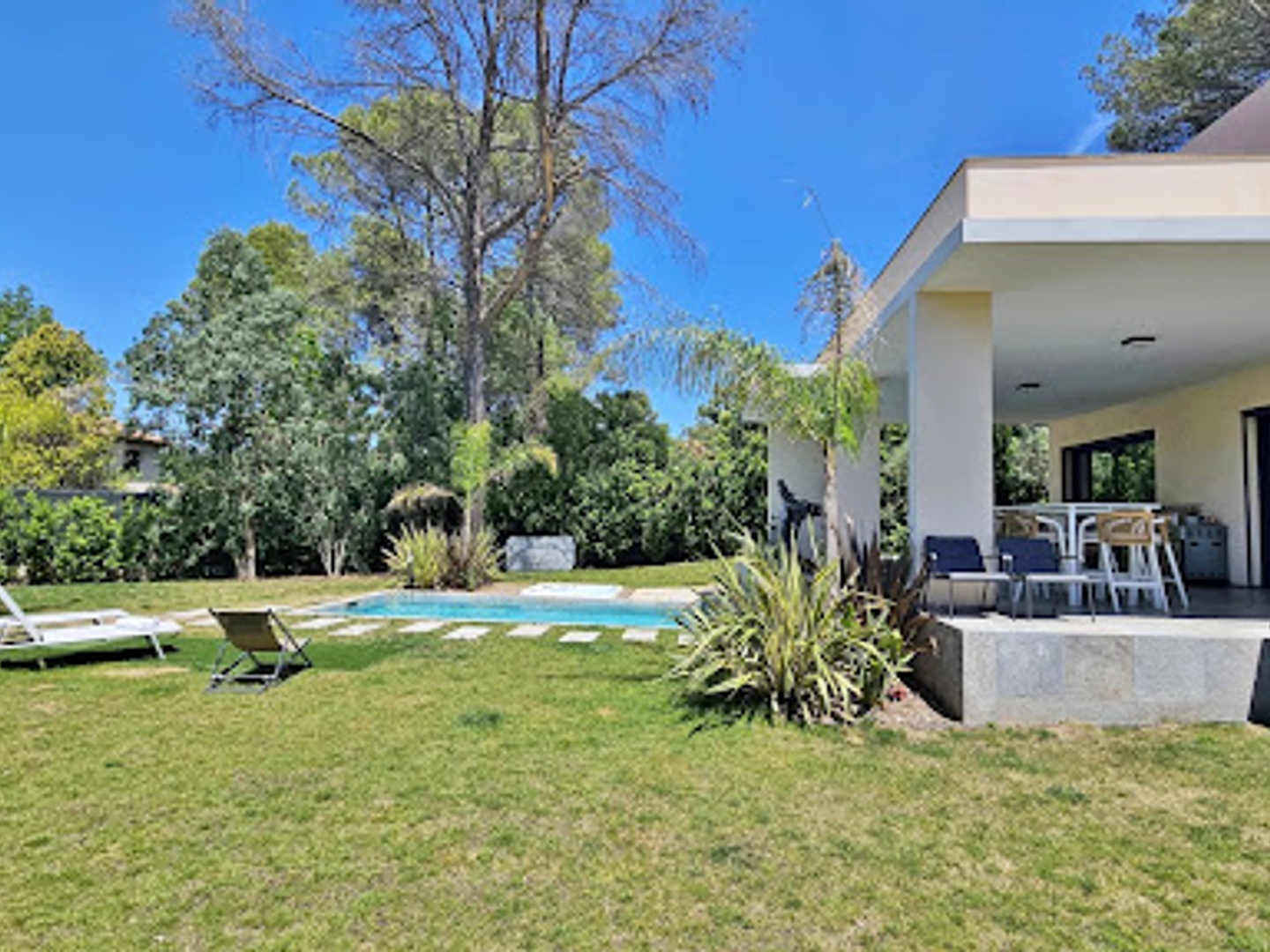 Maison à vendre - 6 pièces - 210m2 - Valbonne (06560)
