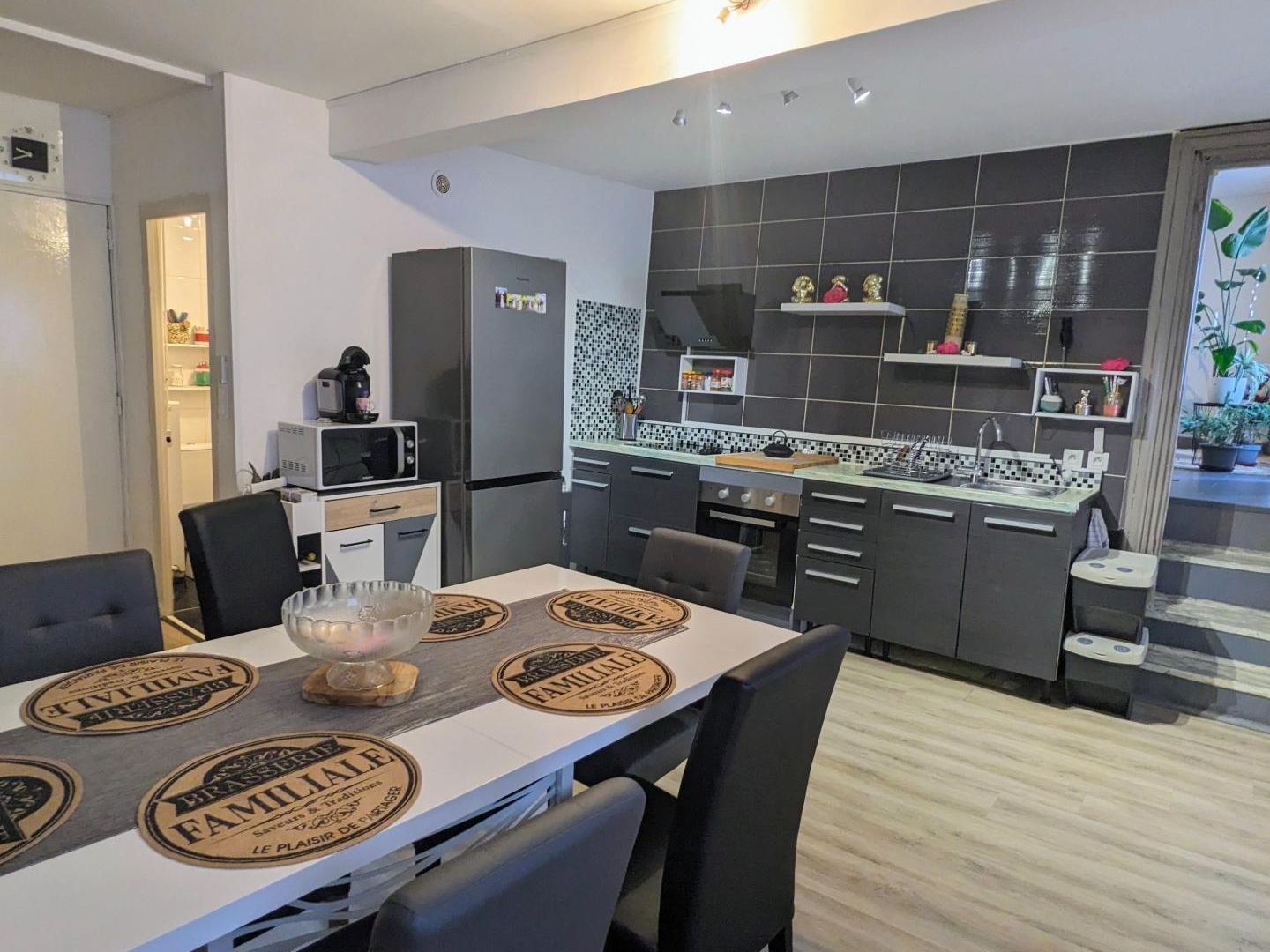 Maison en pierre 80 m², 2 ch., jardin + garage
