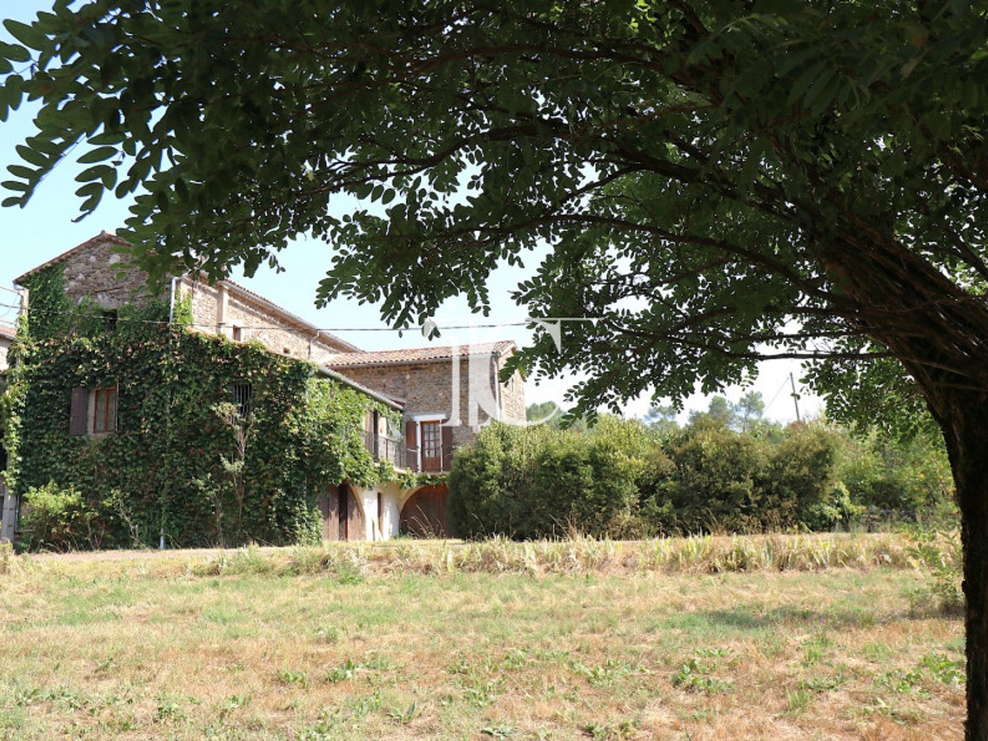 Mas provençal 7 pièces 192 m²
