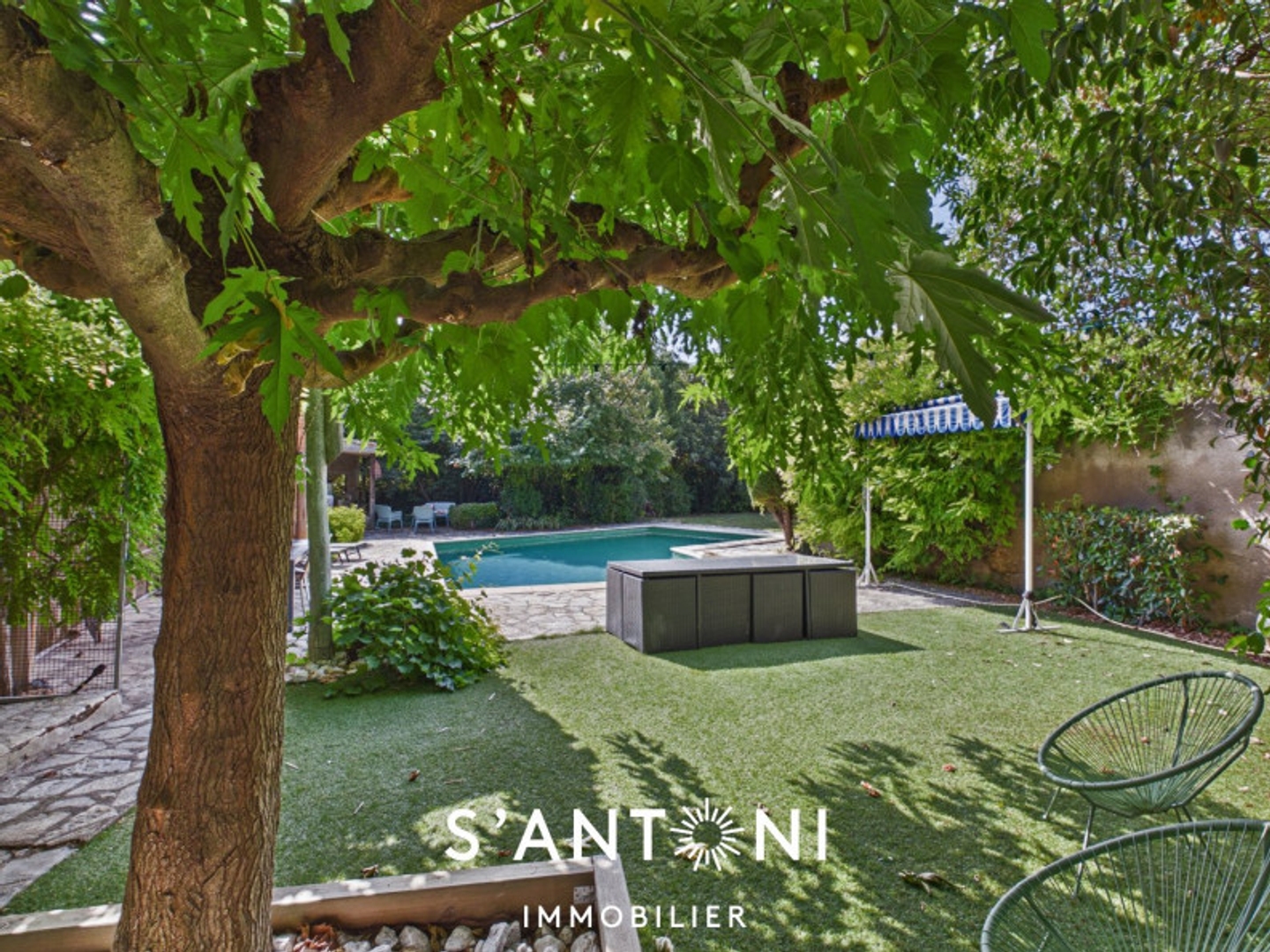 Maison à vendre - 9 pièces - 225m2 - Cazouls-D'hérault (34120)