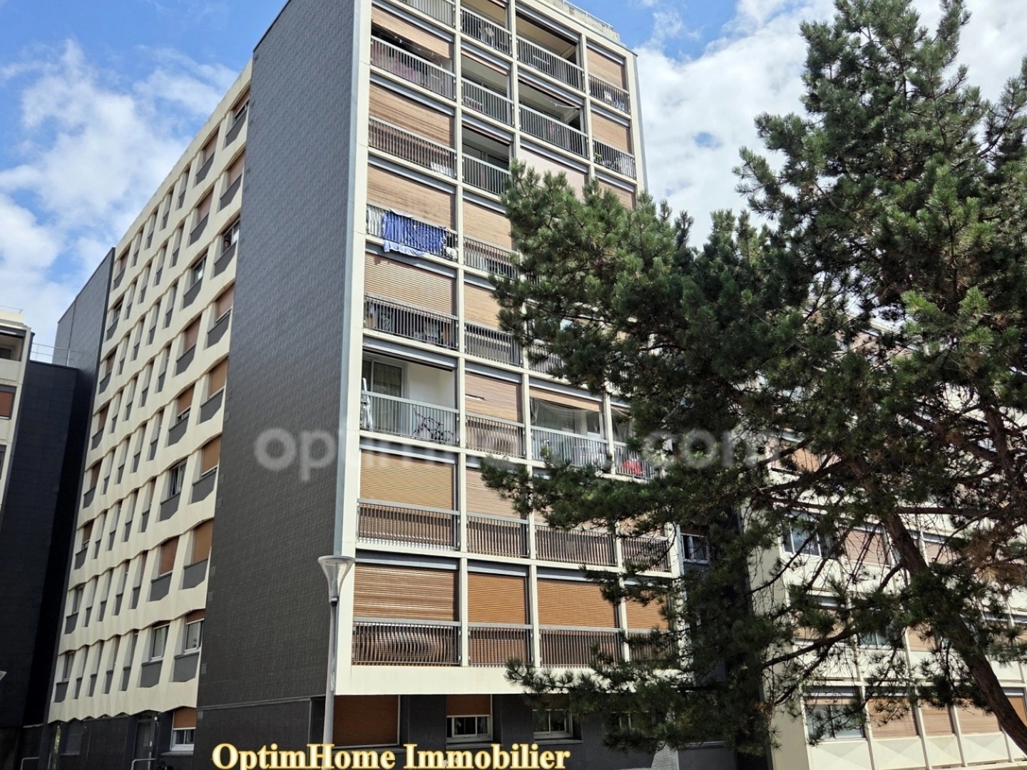 Sarcelles - Place Charcot - Appartement 3 pièces - 72 m2 - 142 000 € FAI
