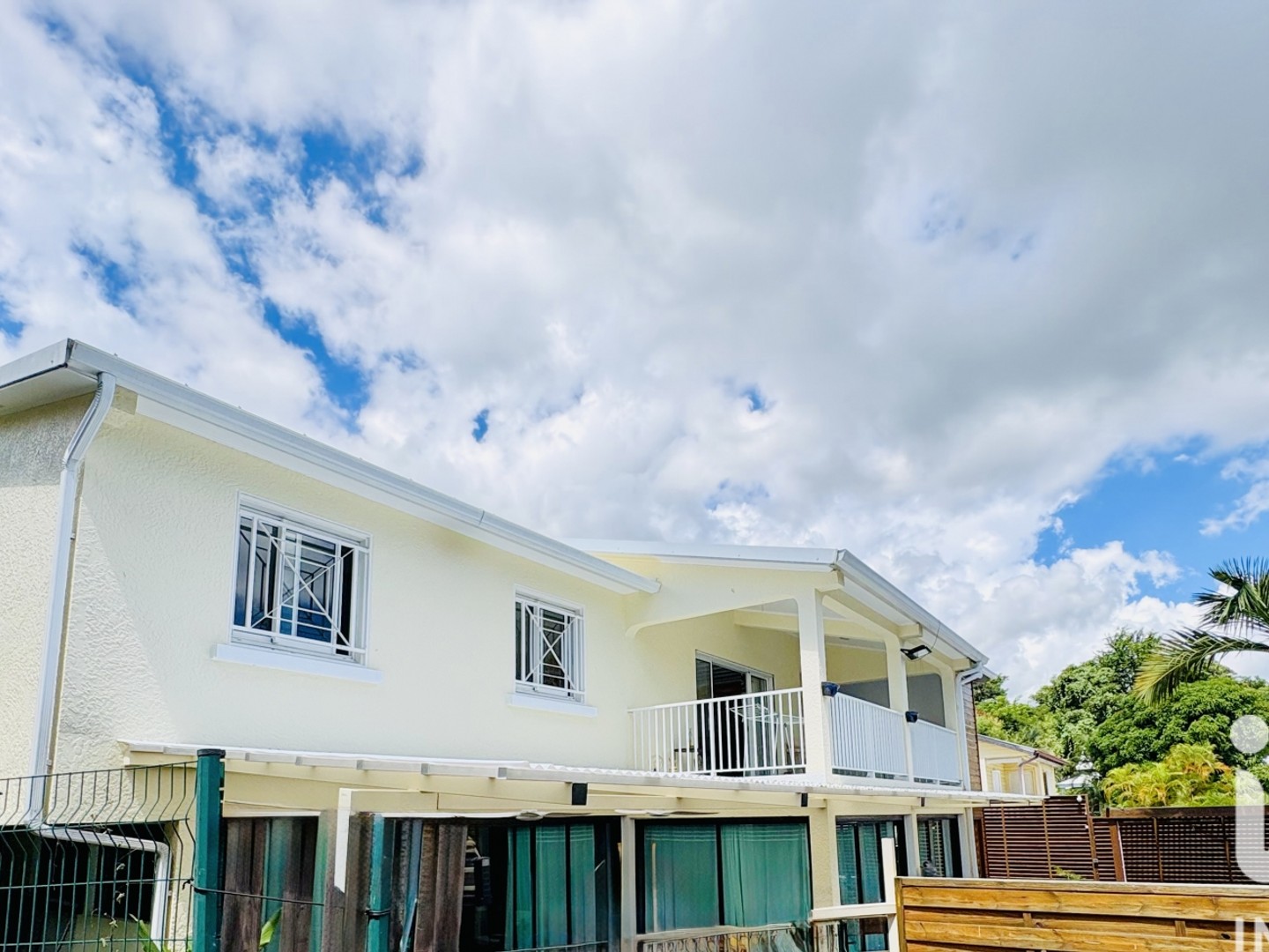 Maison 7 pièces 197 m²