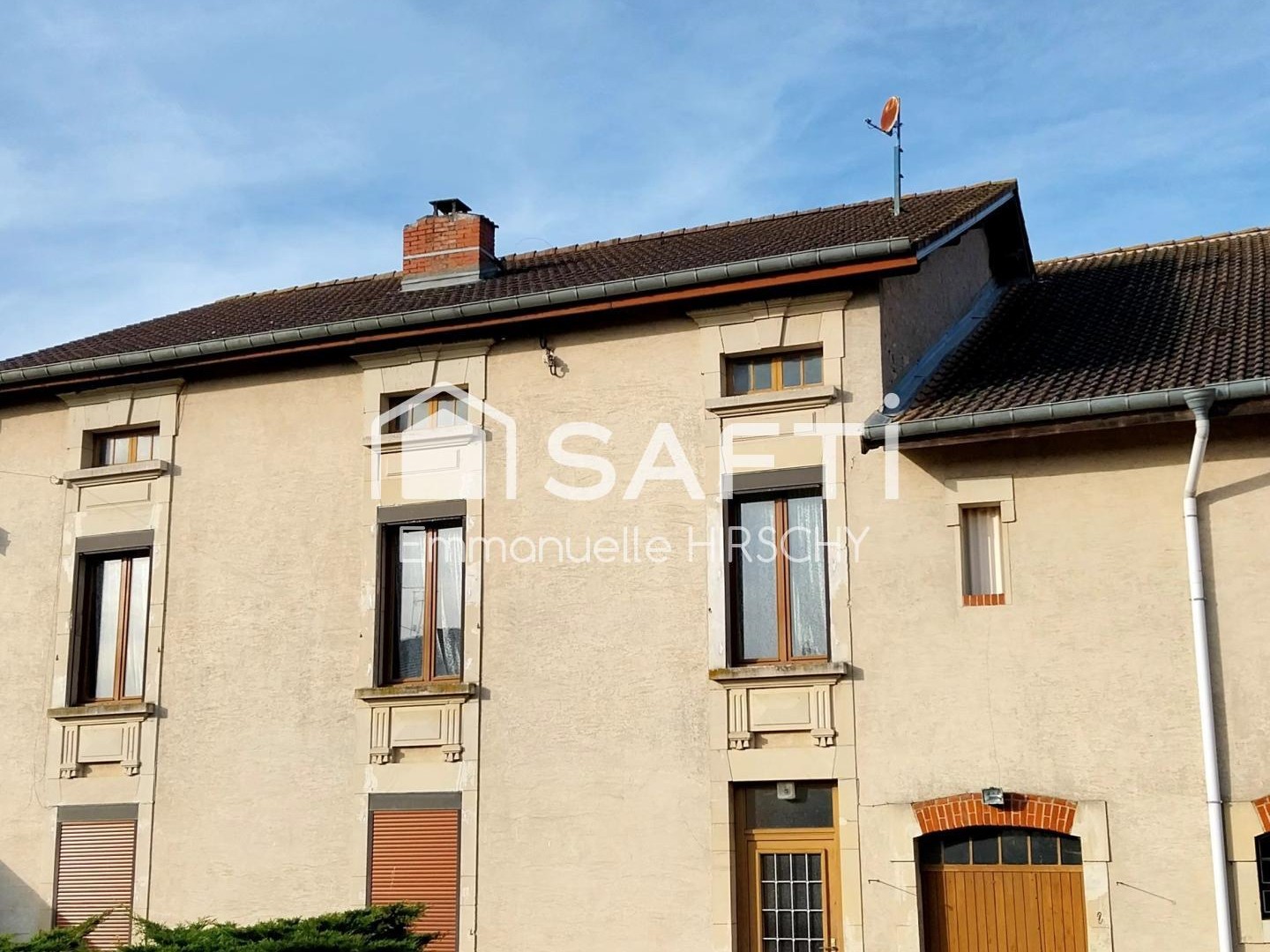 Maison de 180m2 située sur un terrain de 7185m2