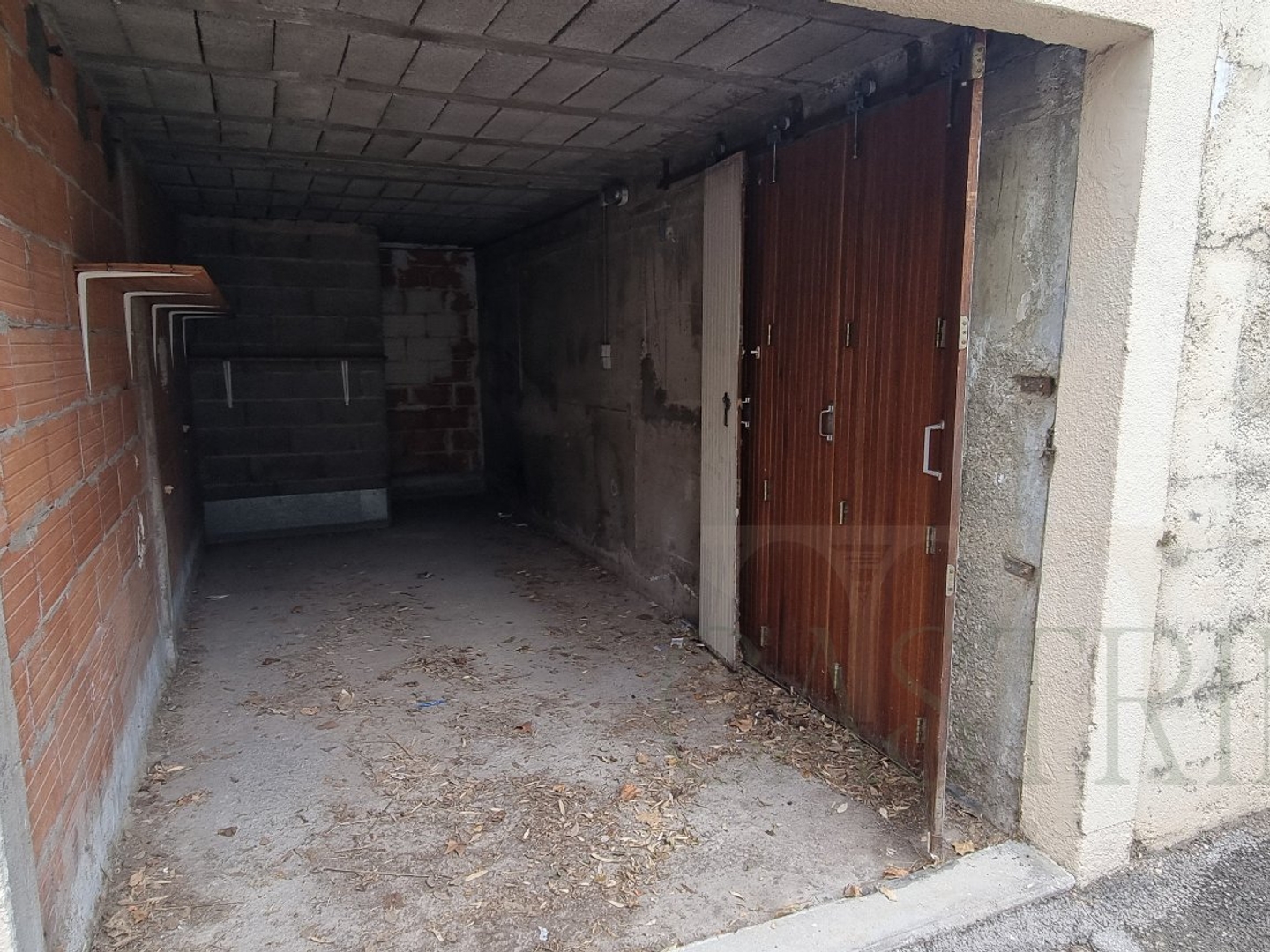 Parking/Garage/Box