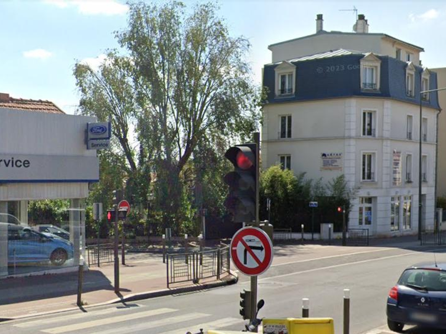 Locaux à vendre - 5 pièces - 185m2 - Suresnes (92150)