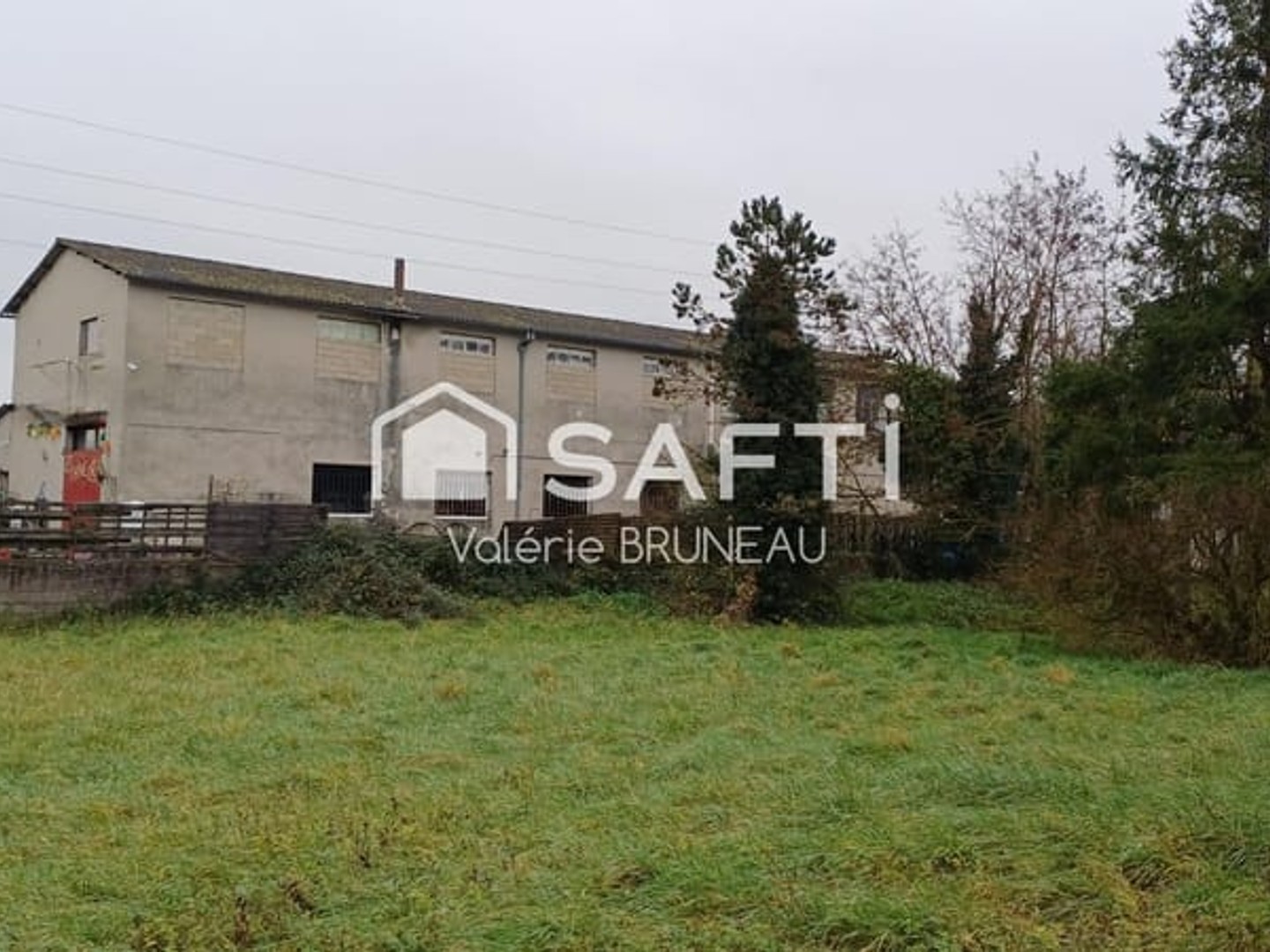 Bureaux à vendre - 15 pièces - 1500m2 - Graulhet (81300)