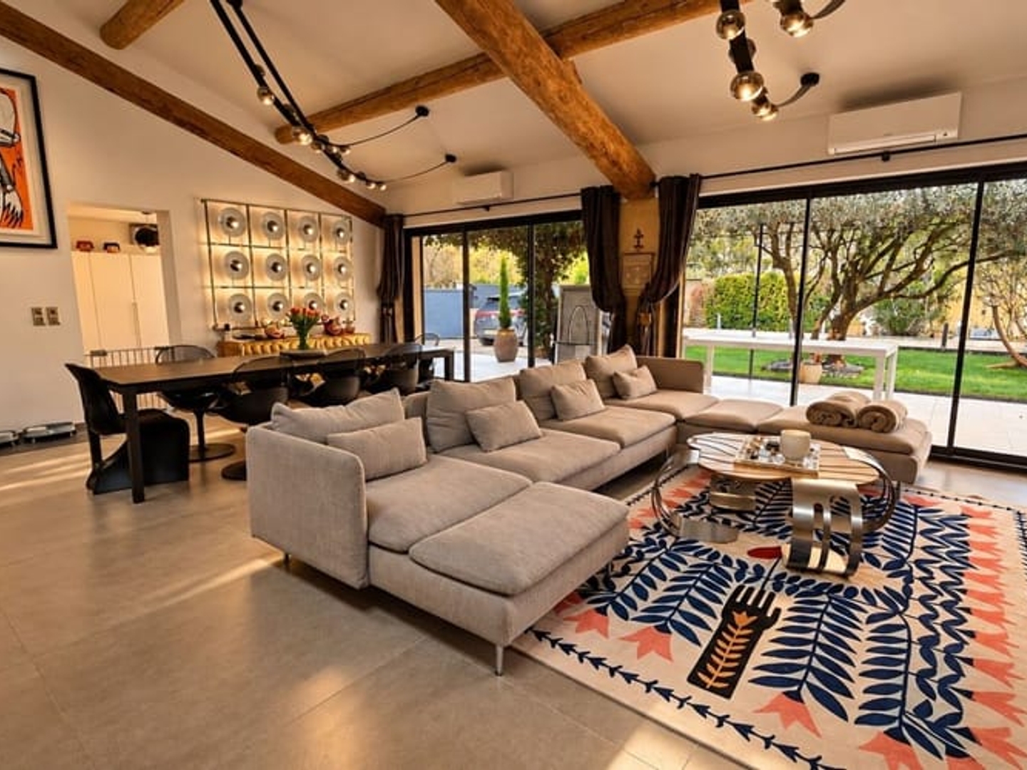 Maison à vendre - 5 pièces - 239m2 - Roquemaure (30150)