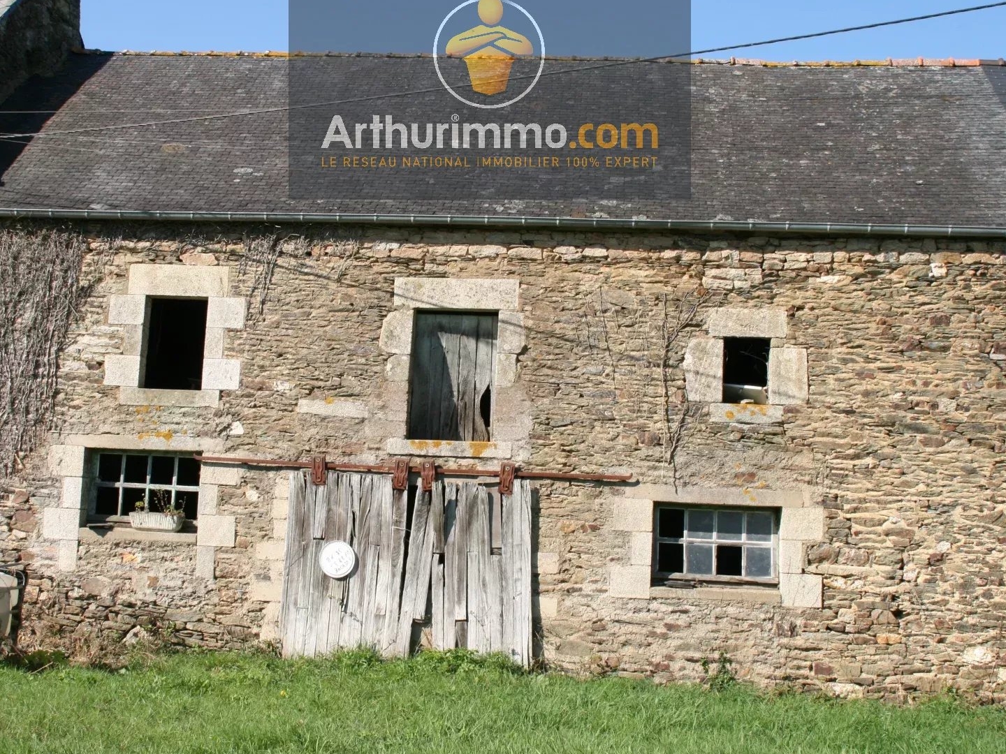 HELLEAN MAISON A RENOVER AVECTERR. 5 000 M²