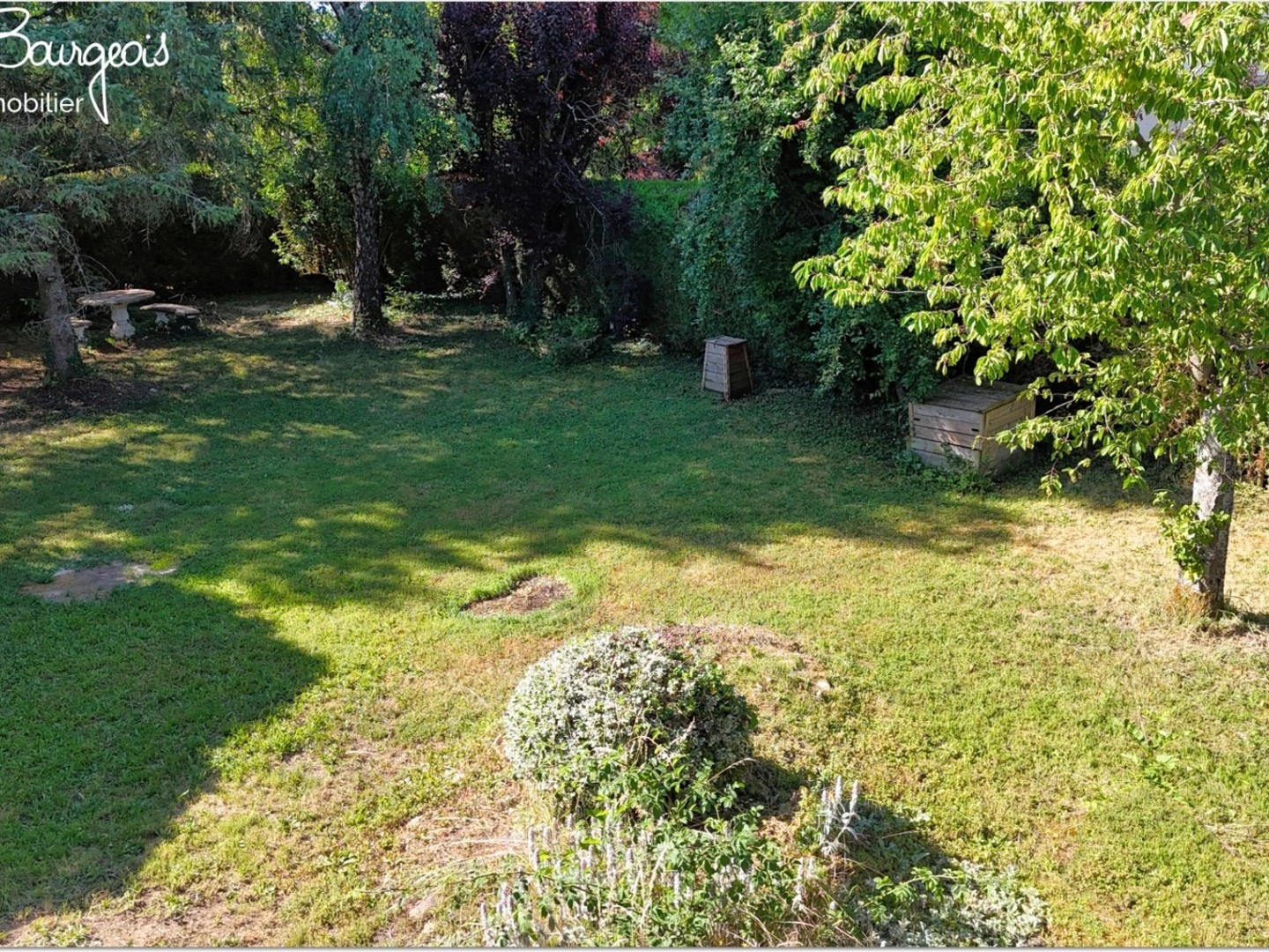 Terrain à vendre - 482m2 - Saint-Genis-Pouilly (01630)
