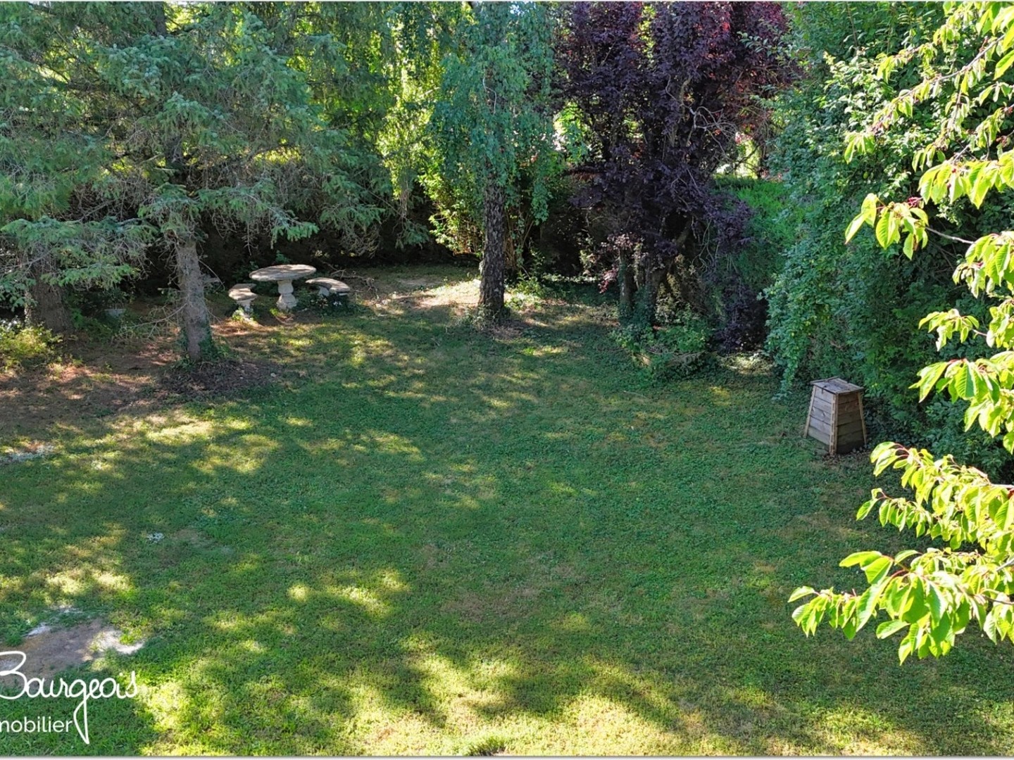 Terrain à vendre - 482m2 - Saint-Genis-Pouilly (01630)