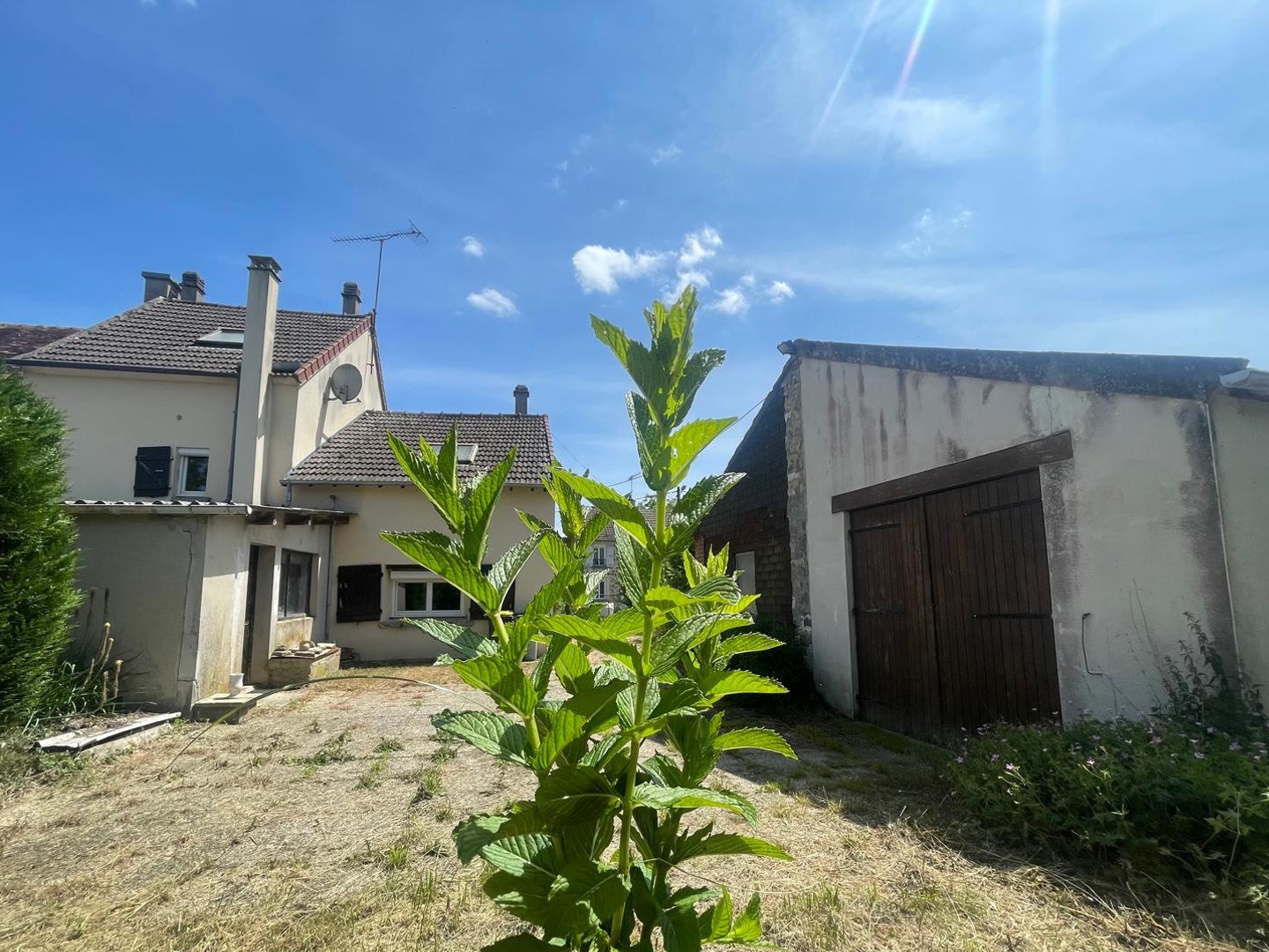 Maison 6 pièces 125m² + dépendances +1415m² de jardin