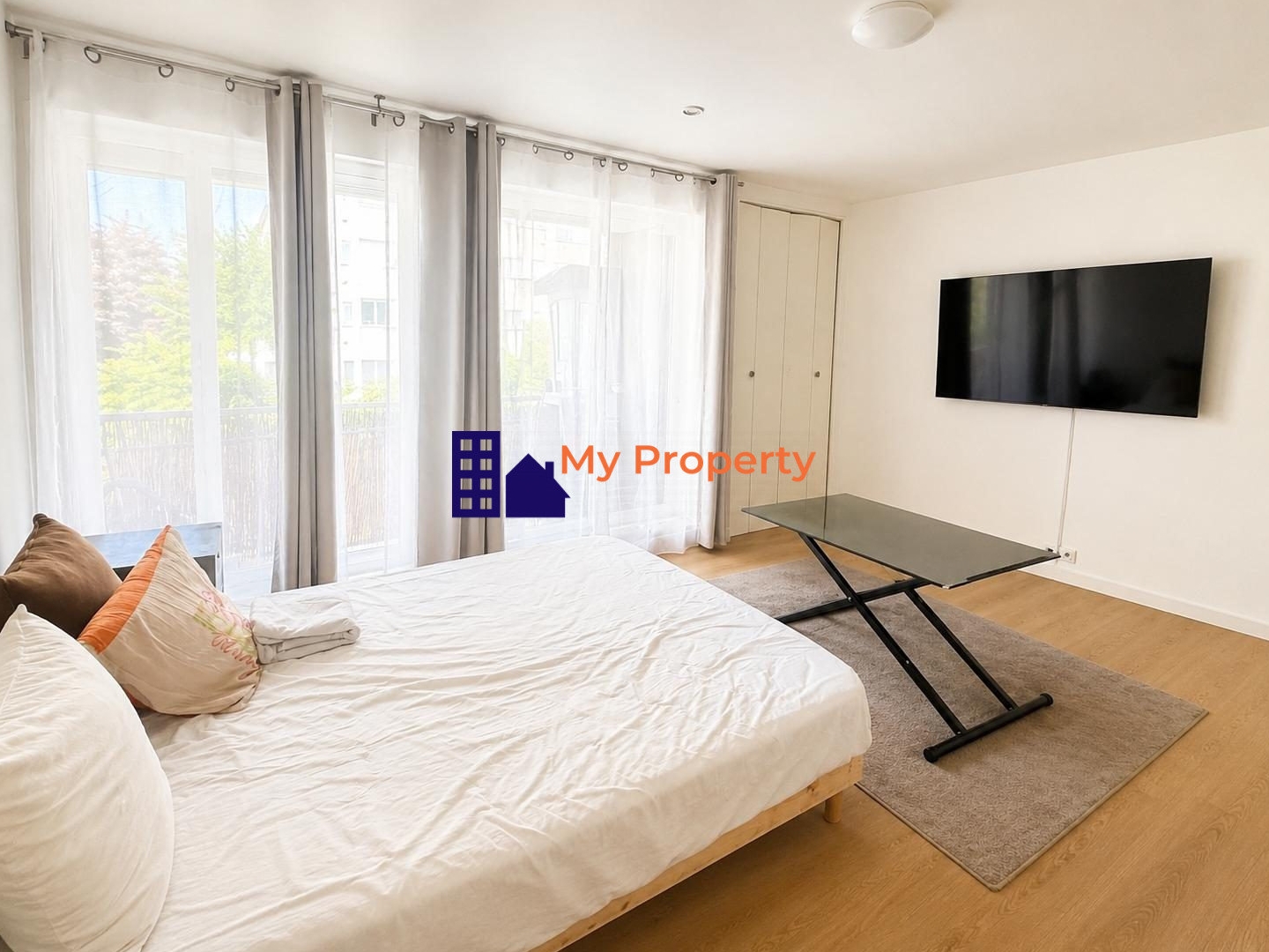 STUDIO VENDU LOUE A 12 MINUTES DE PARIS