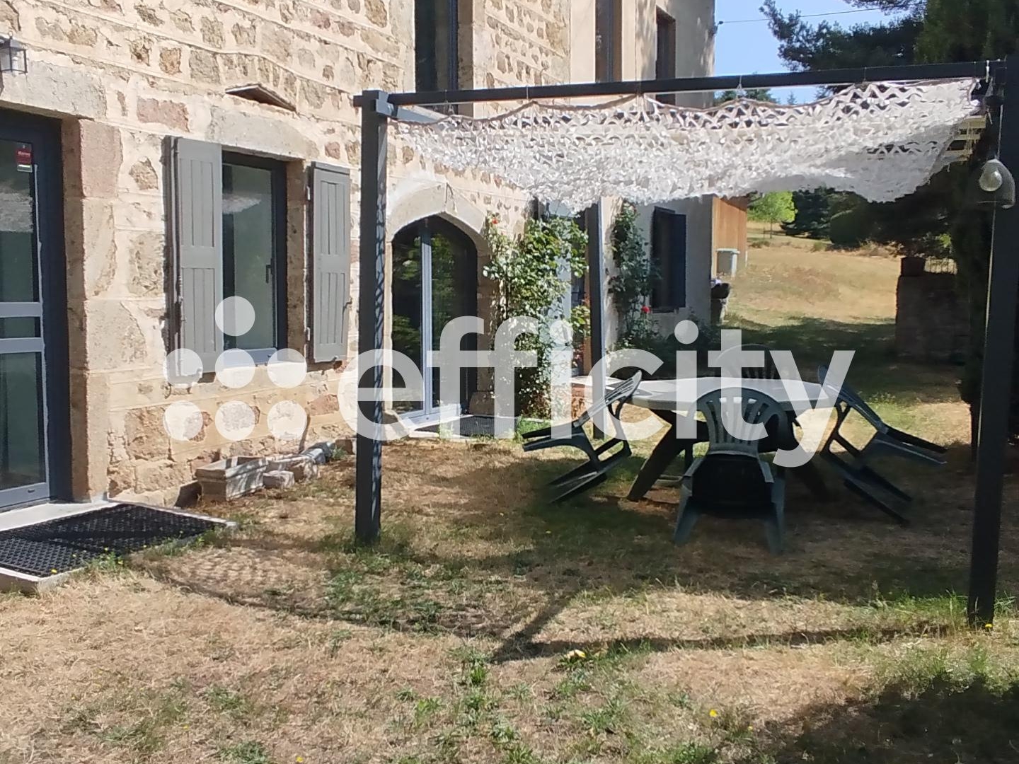 Maison à vendre - 8 pièces - 250m2 - Usson-En-Forez (42550)