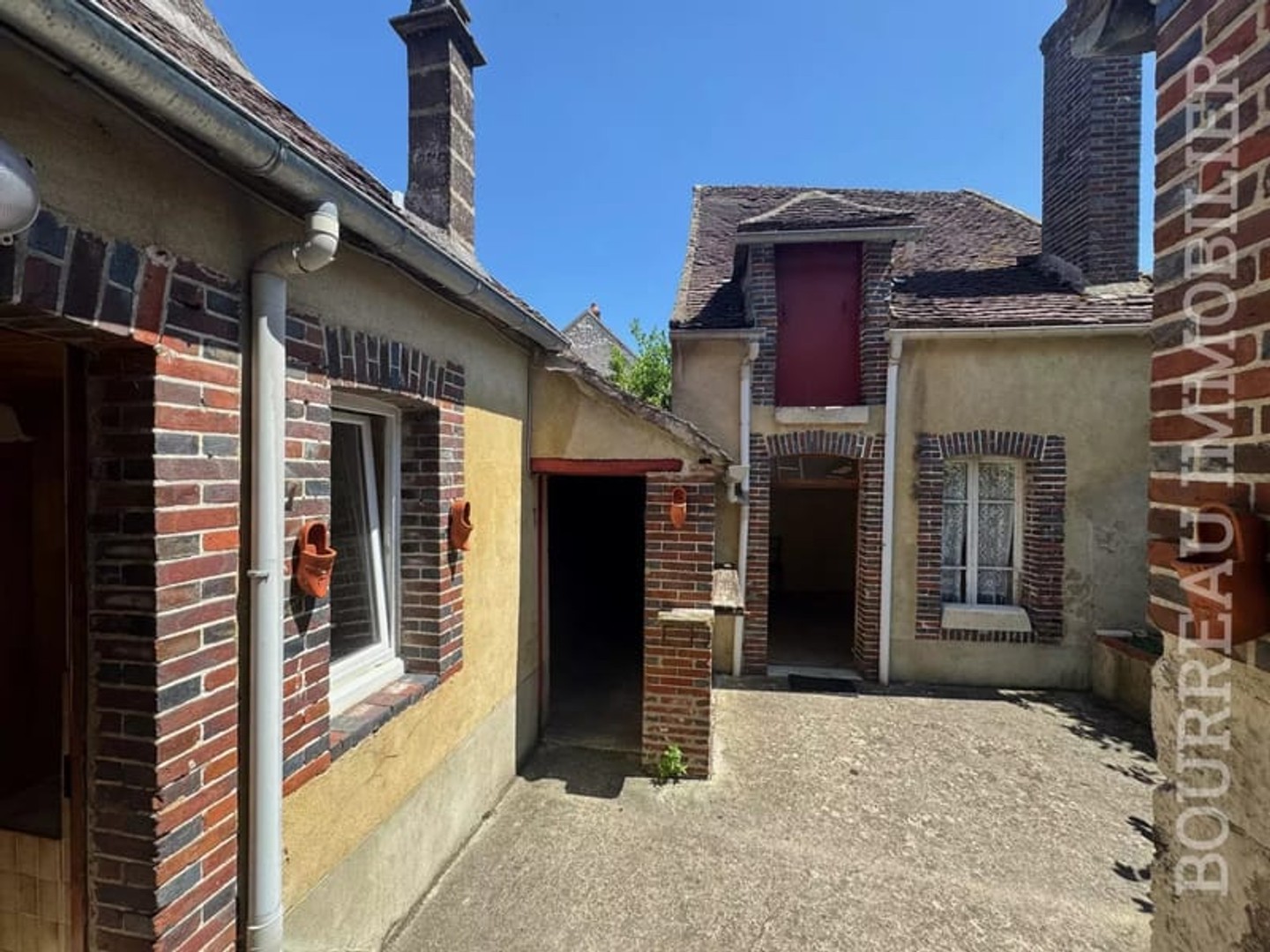 CENTRE BRIENON-sur-ARMANCON