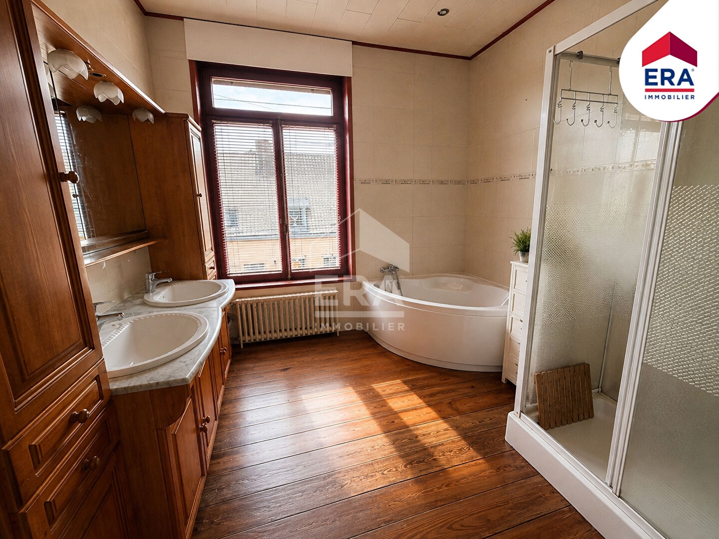 Maison à vendre - 8 pièces - 230m2 - Saint-Omer (62500)