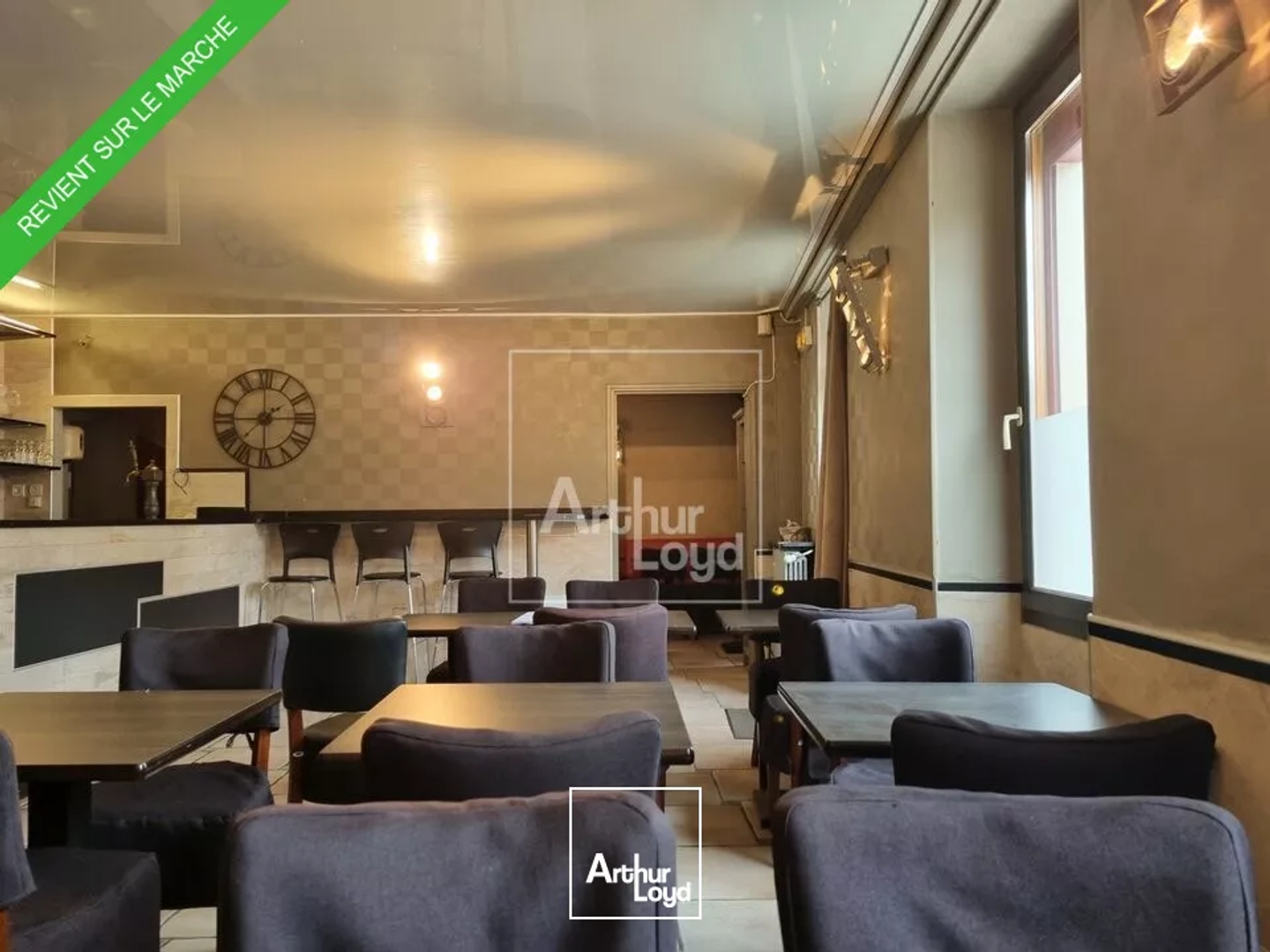 Locaux à vendre - 236m2 - Voisenon (77950)