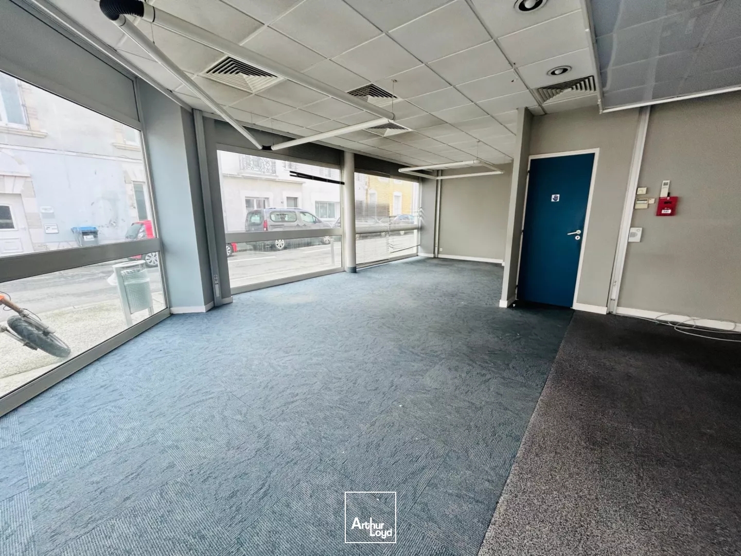 Bureaux à vendre - 444m2 - Saint-Nazaire (44600)