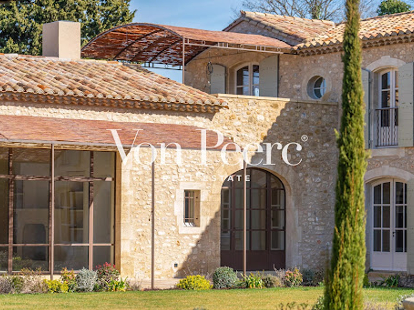 Maison à vendre - 12 pièces - 495m2 - Saint-Rémy-De-Pro... (13210)