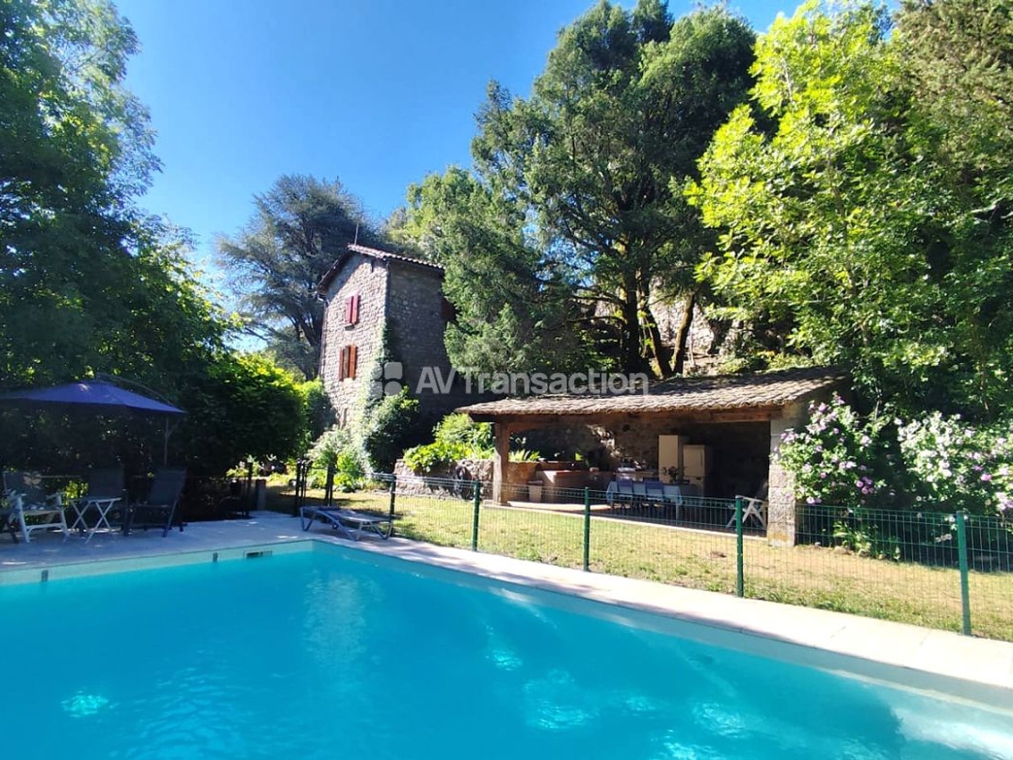 Maison de caractère, piscine, accès rivière, 4 chambres