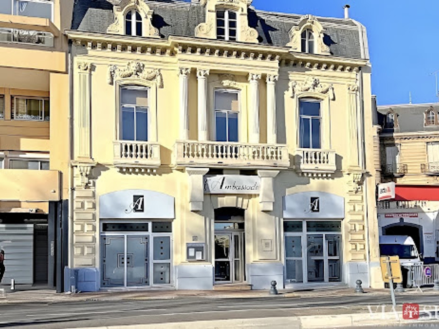 Propriété 390 m²