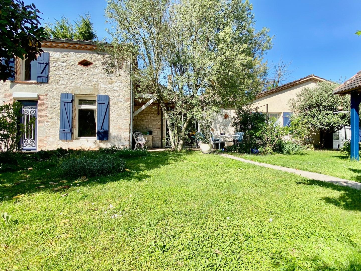 Calme et charme en pierre à Villeneuve-sur-Lot