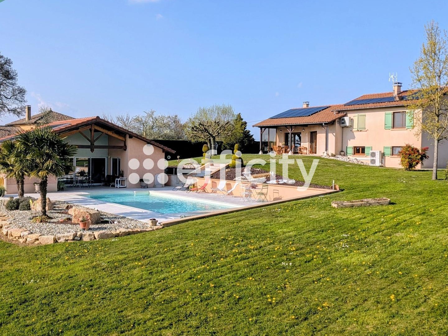 Maison 8 pièces 179 m²